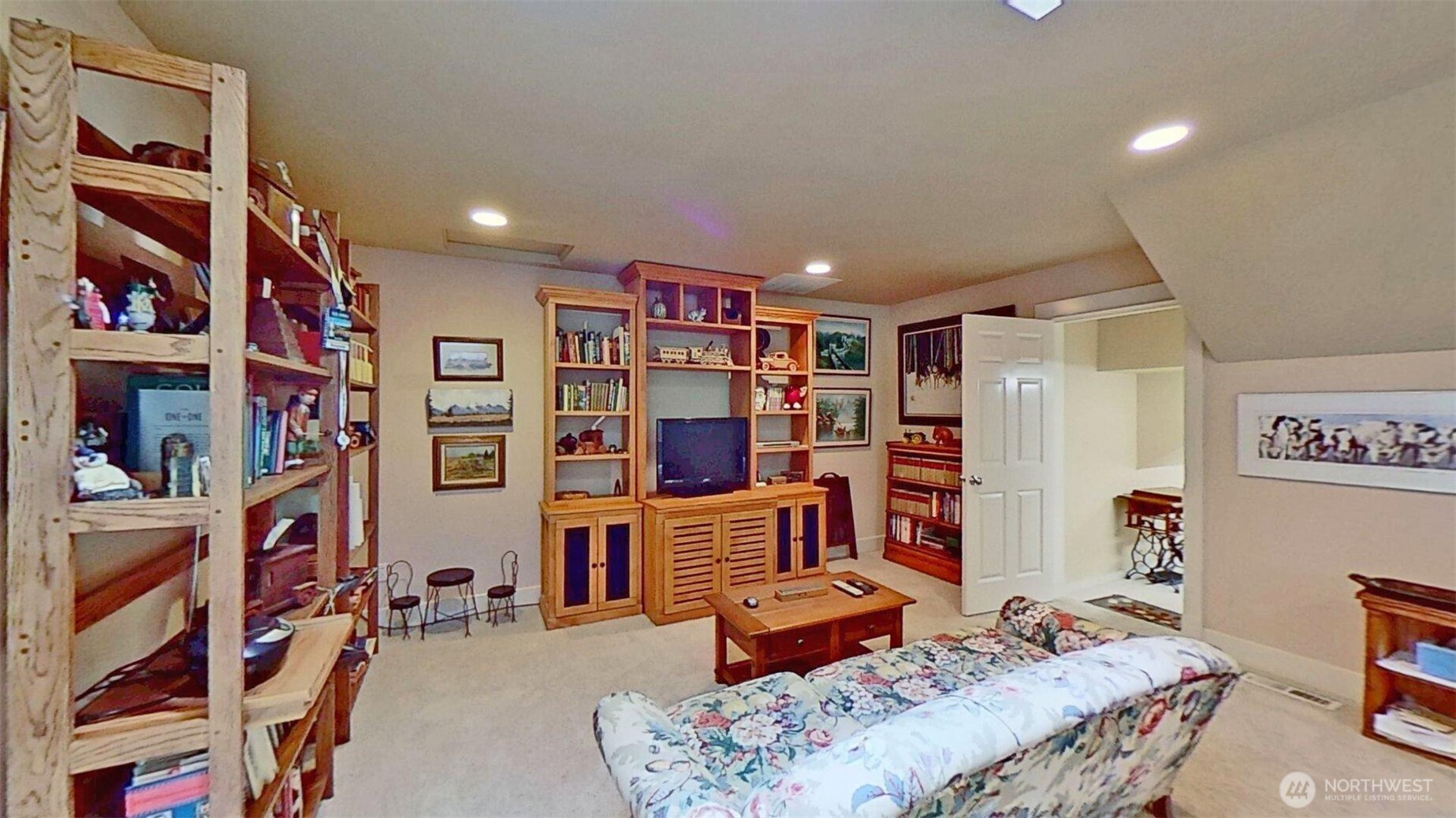 Gig Harbor, Washington, 98335, United States, 2 Bedrooms Bedrooms, ,3 BathroomsBathrooms,Residential,For Sale,1837804