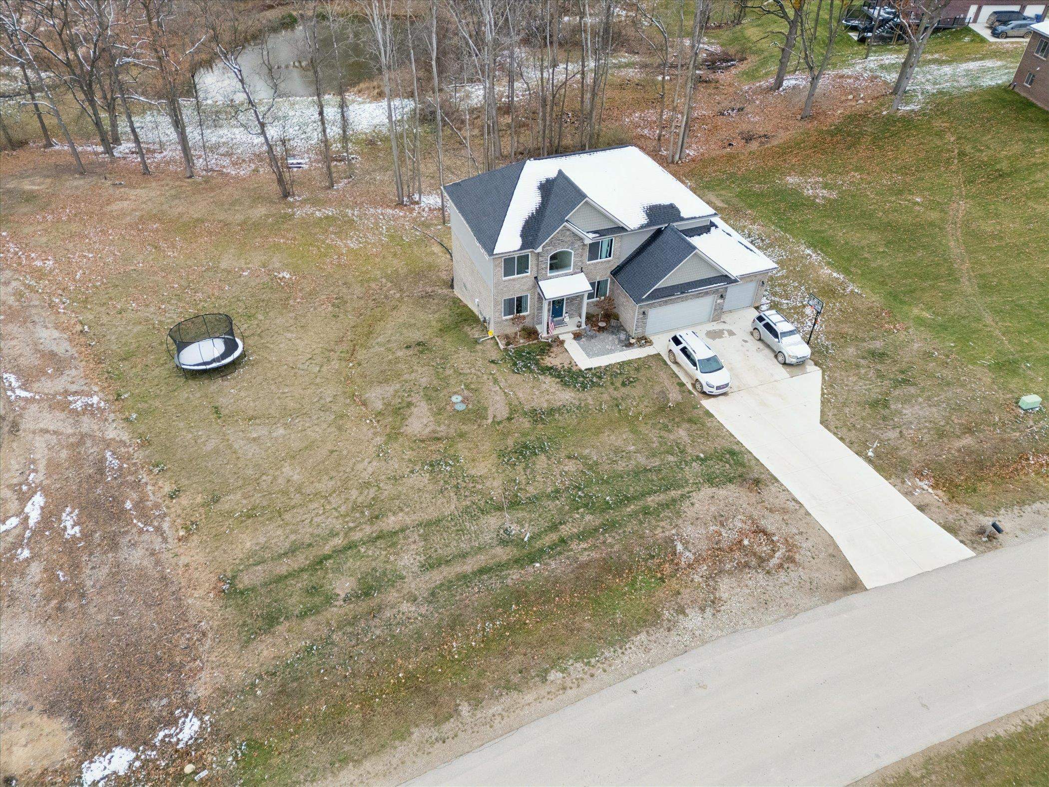 Ortonville, Michigan, 48462, United States, 5 Bedrooms Bedrooms, ,3 BathroomsBathrooms,Residential,For Sale,2008578