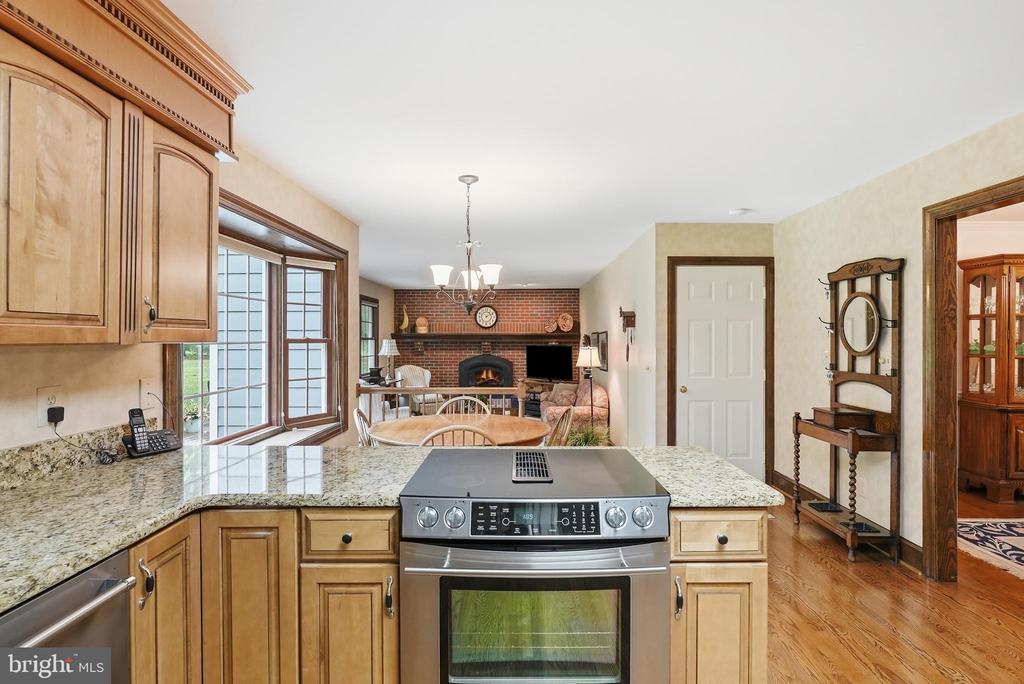 Warrenton, Virginia, 20187, United States, 4 Bedrooms Bedrooms, ,3 BathroomsBathrooms,Residential,For Sale,2048505
