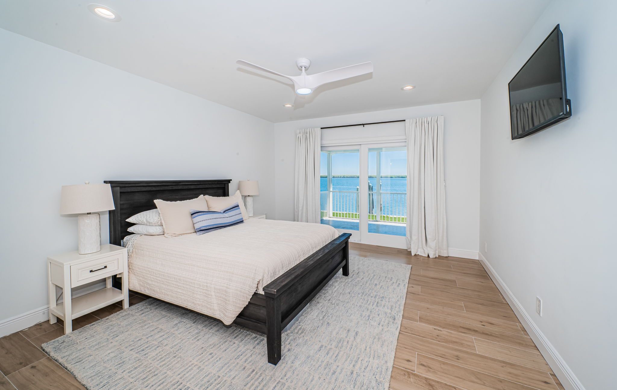 St Petersburg, Florida, 33715, United States, 4 Bedrooms Bedrooms, ,6 BathroomsBathrooms,Residential,For Sale,1978713