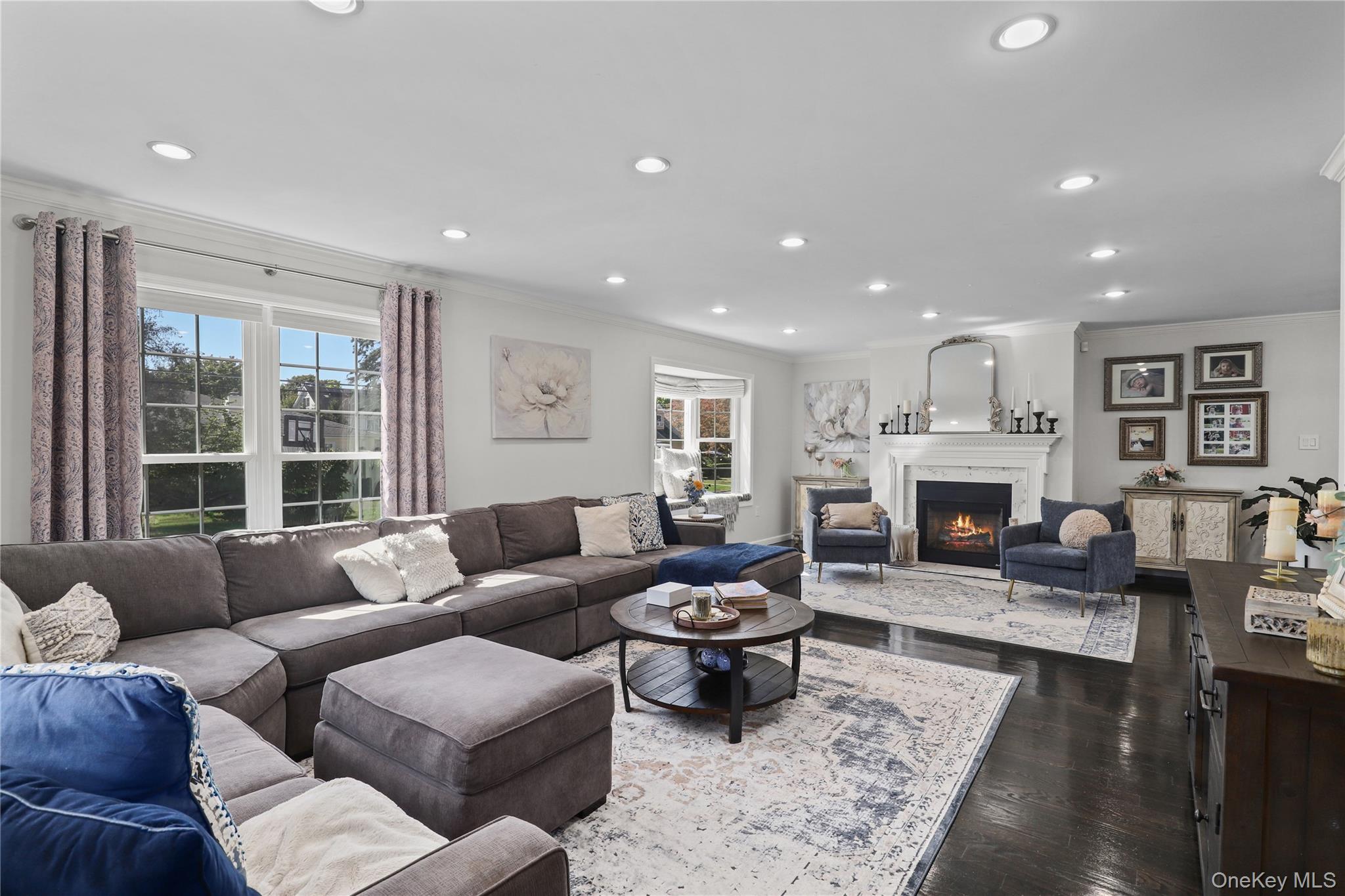 Pleasantville, New York, 10570, United States, 4 Bedrooms Bedrooms, ,3 BathroomsBathrooms,Residential,For Sale,1973864