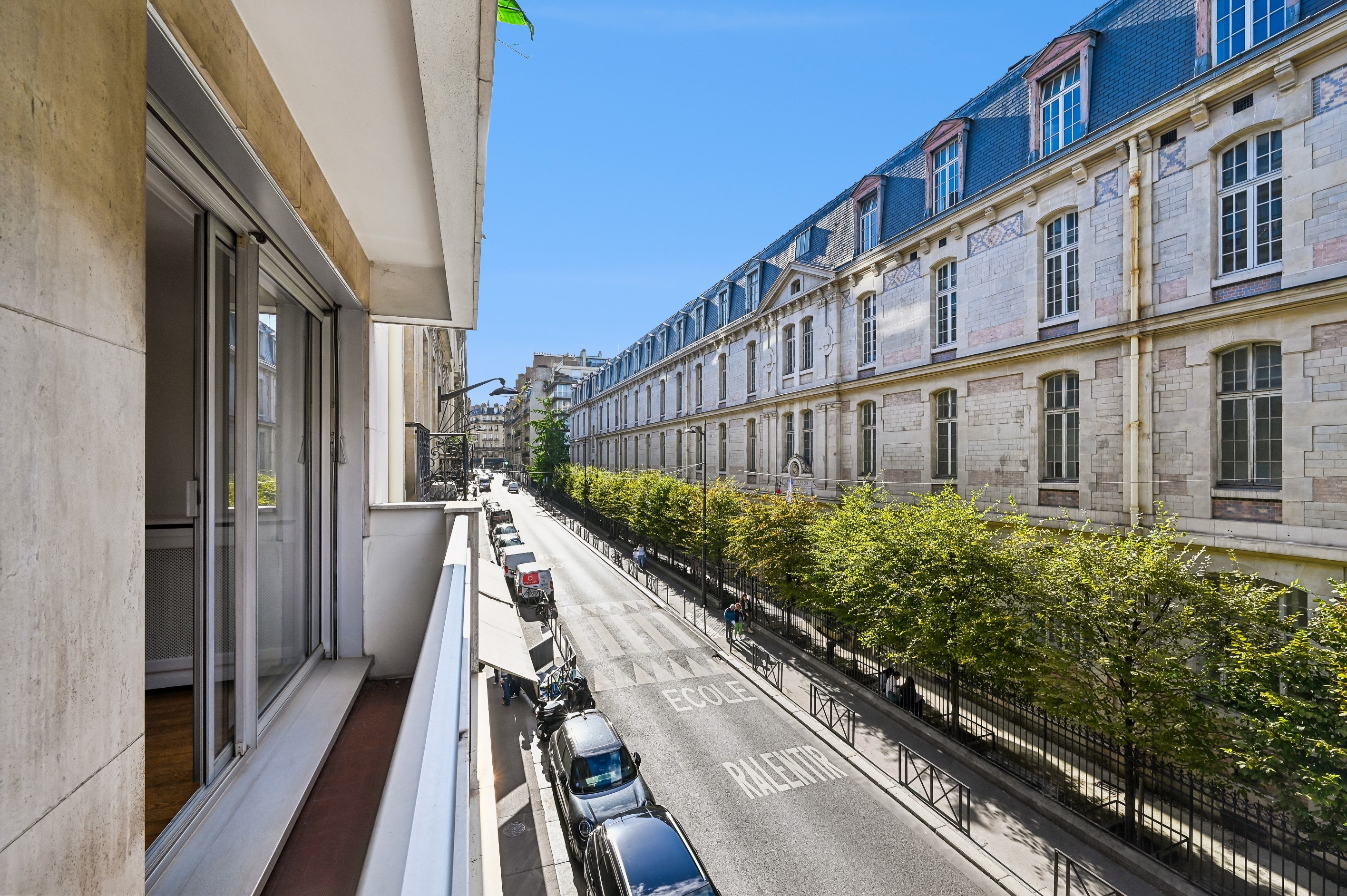  Elegant Parisian Residence in the Prestigious Janson de Sailly District, 16th A… - 物件實景