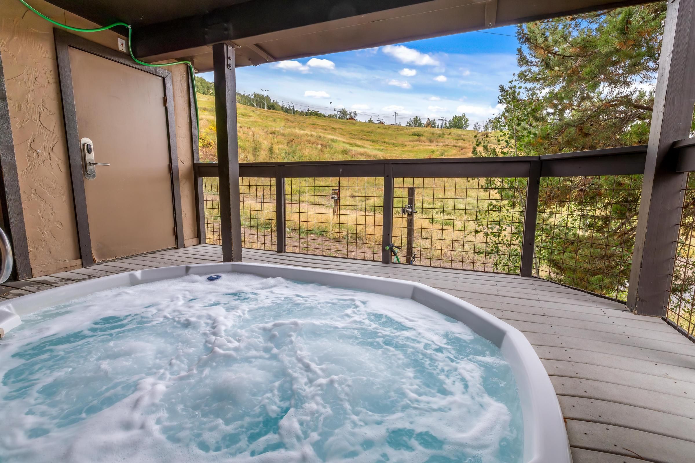  2275 Storm Meadows Drive, Steamboat Springs, CO 80487 - 物件實景
