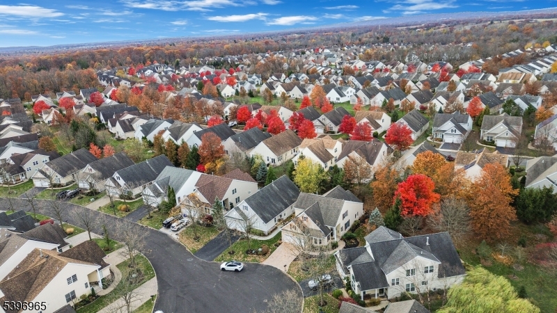 Franklin Twp., New Jersey, 08873, United States, 2 Bedrooms Bedrooms, ,3 BathroomsBathrooms,Residential,For Sale,1992917