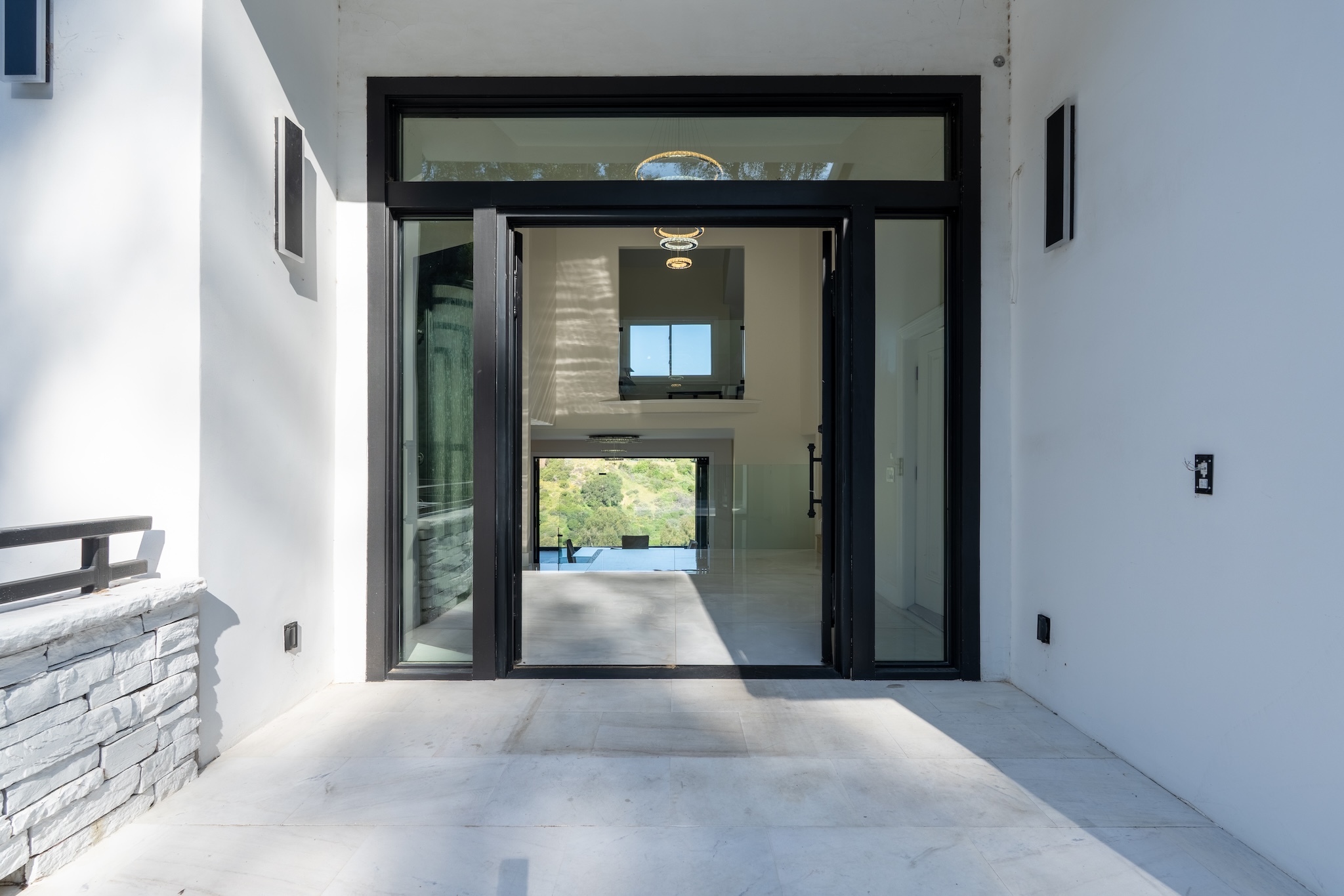  8041 Bulwer Dr - 物件實景