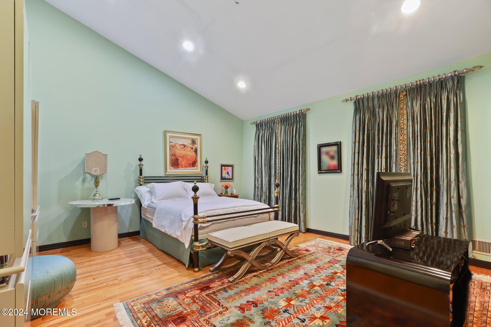 Morganville, New Jersey, 07751, United States, 6 Bedrooms Bedrooms, ,8 BathroomsBathrooms,Residential,For Sale,1982169