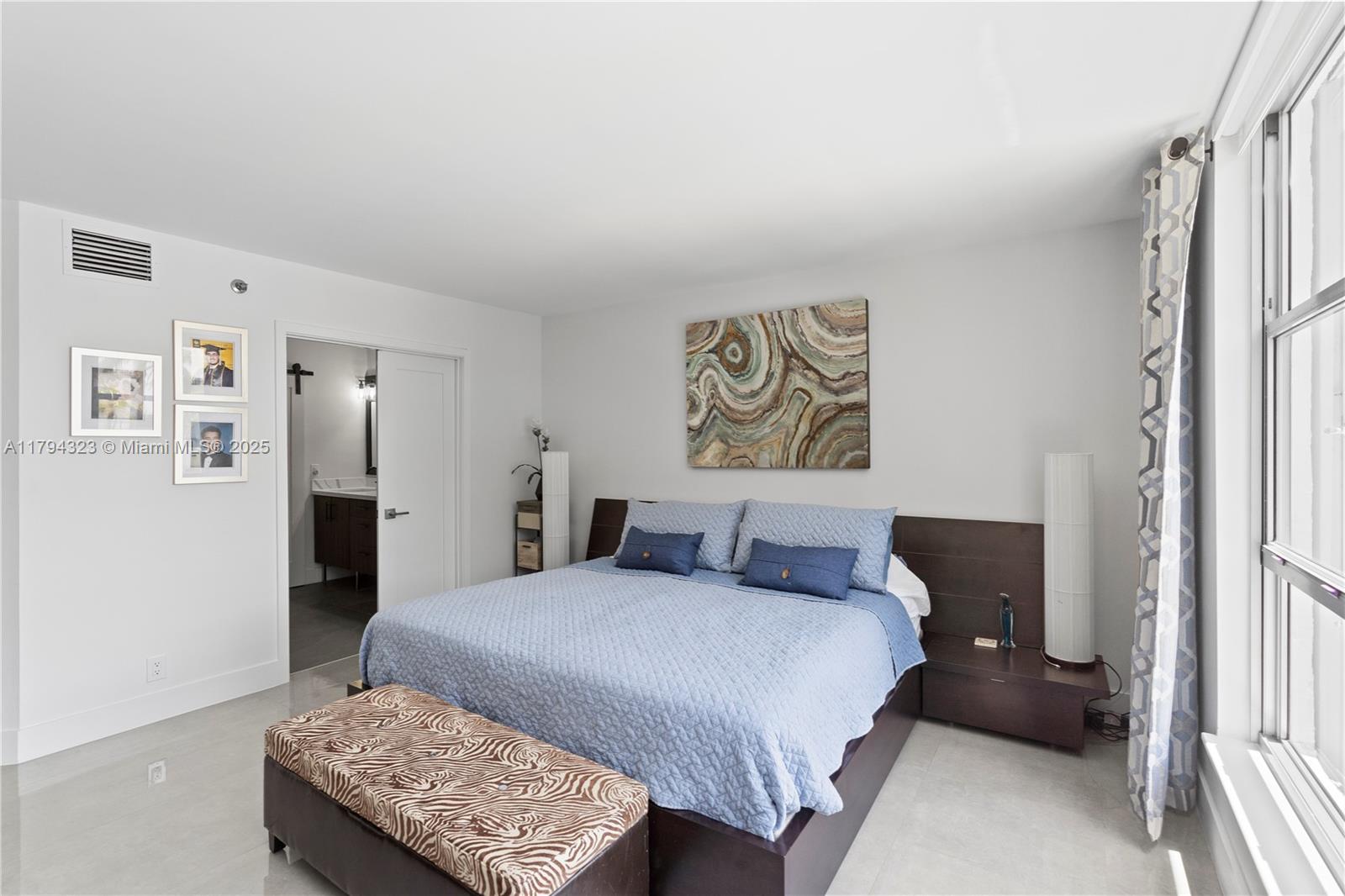 Aventura, Florida, 33180, United States, 2 Bedrooms Bedrooms, ,2 BathroomsBathrooms,Residential,For Sale,1804609