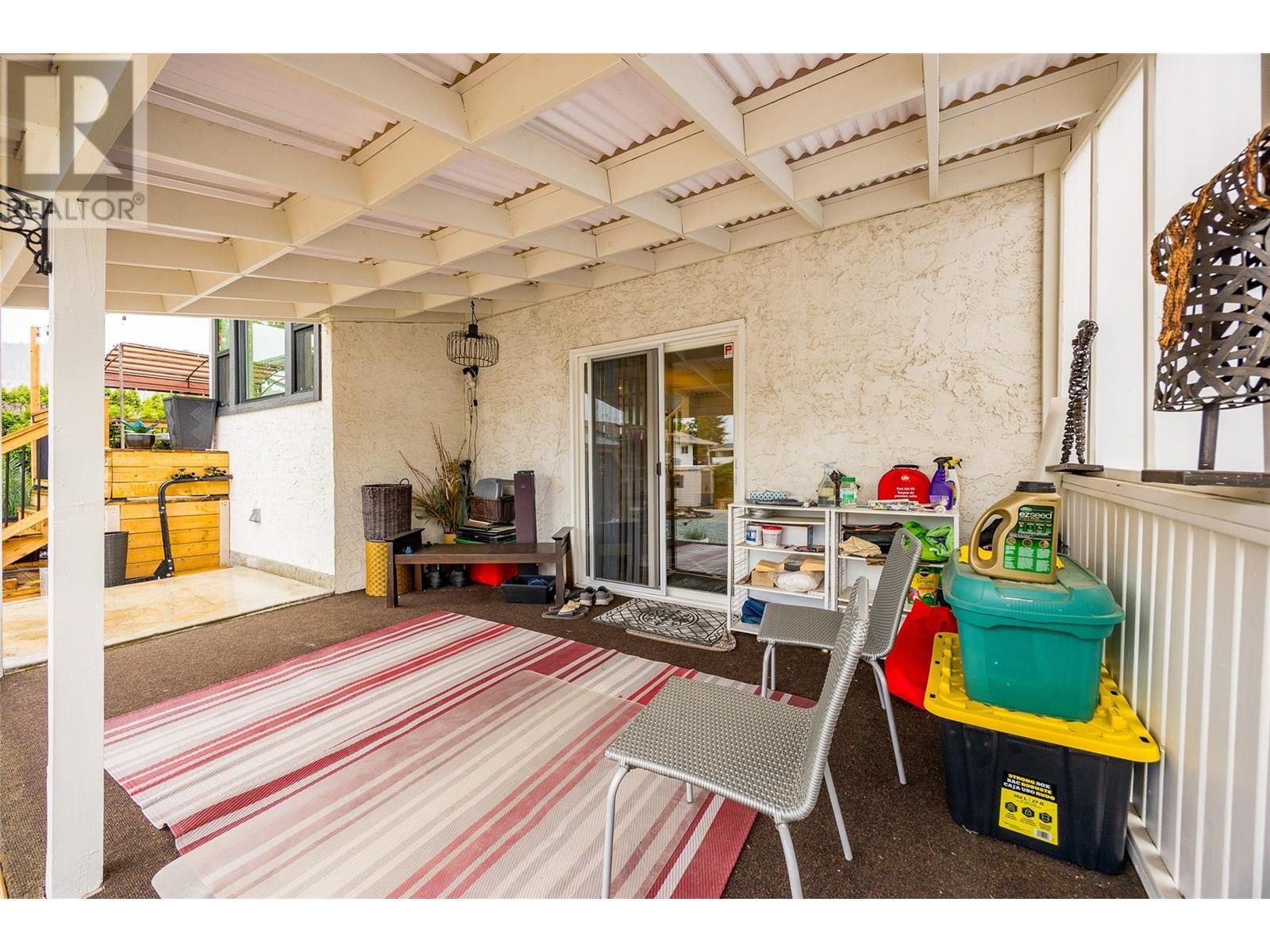 KELOWNA, British Columbia, V1X 5W5, CA, 3 Bedrooms Bedrooms, ,2 BathroomsBathrooms,Residential,For Sale,1950193