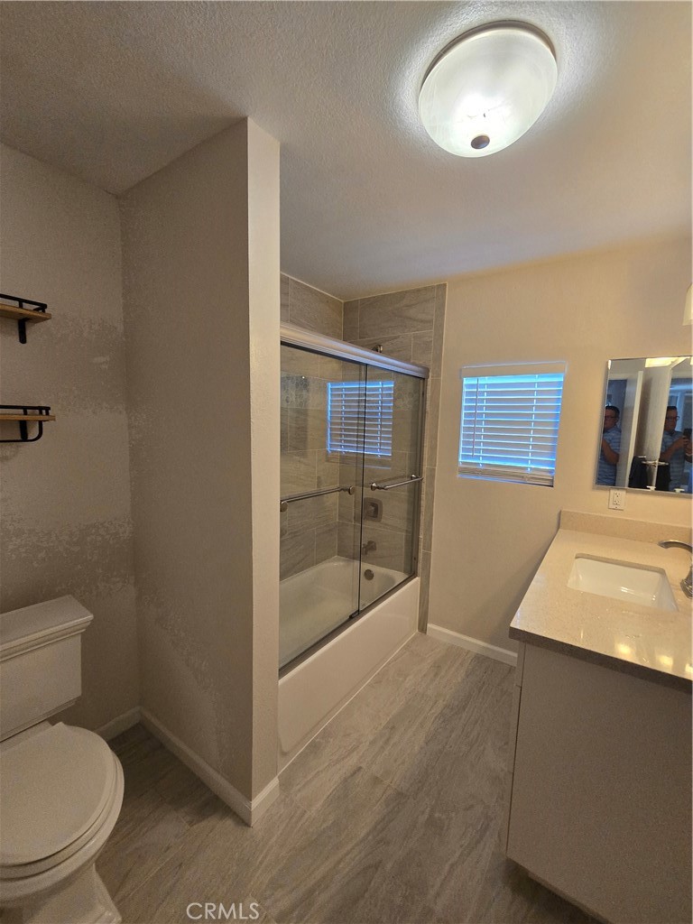 Escondido, California, 92025, United States, 3 Bedrooms Bedrooms, ,2 BathroomsBathrooms,Residential,For Sale,1825178
