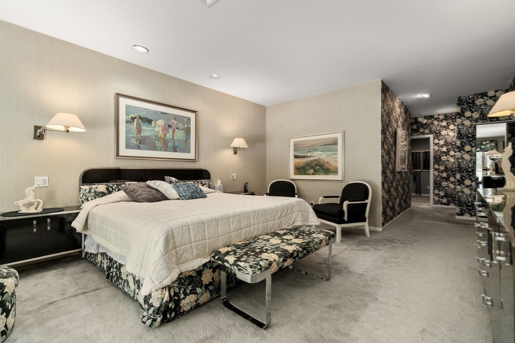 Boston, Massachusetts, 02467, United States, 2 Bedrooms Bedrooms, ,3 BathroomsBathrooms,Residential,For Sale,1940197