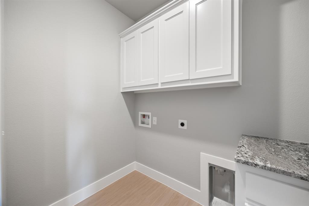 West Tawakoni, Texas, 75474, United States, 4 Bedrooms Bedrooms, ,2 BathroomsBathrooms,Residential,For Sale,2005786