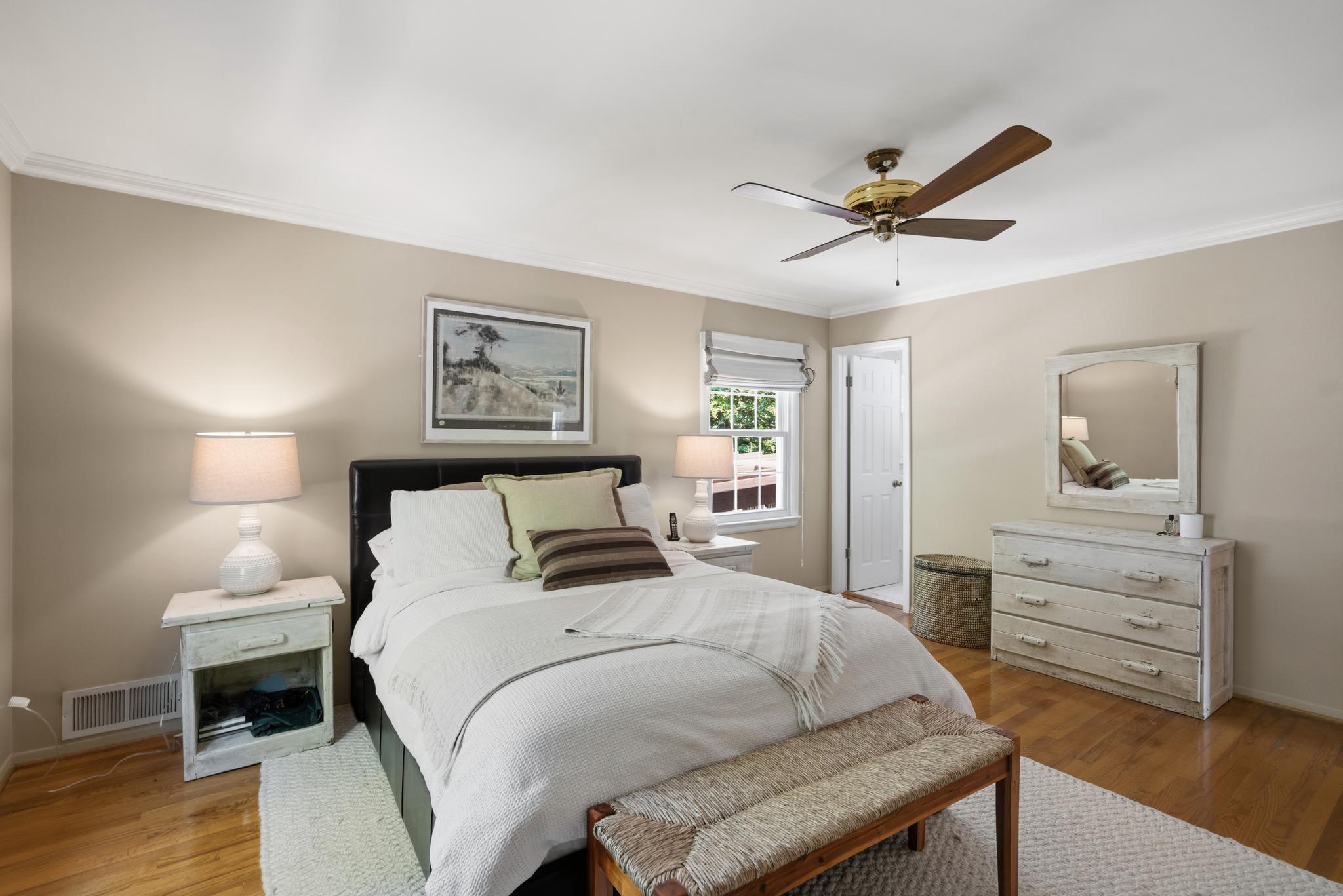  8611 Cyrus Place, Alexandria, VA, 22308 - 物件實景
