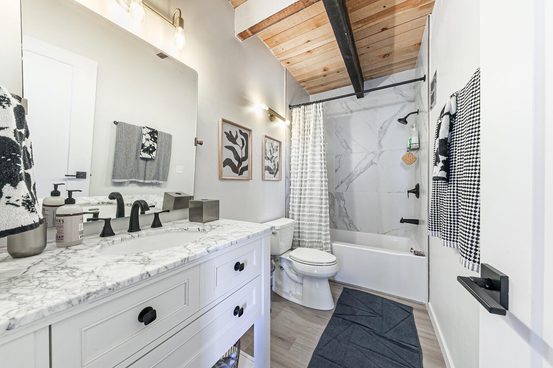 Kings Beach, California, 96161, United States, 1 Bedroom Bedrooms, ,1 BathroomBathrooms,Residential,For Sale,1865175