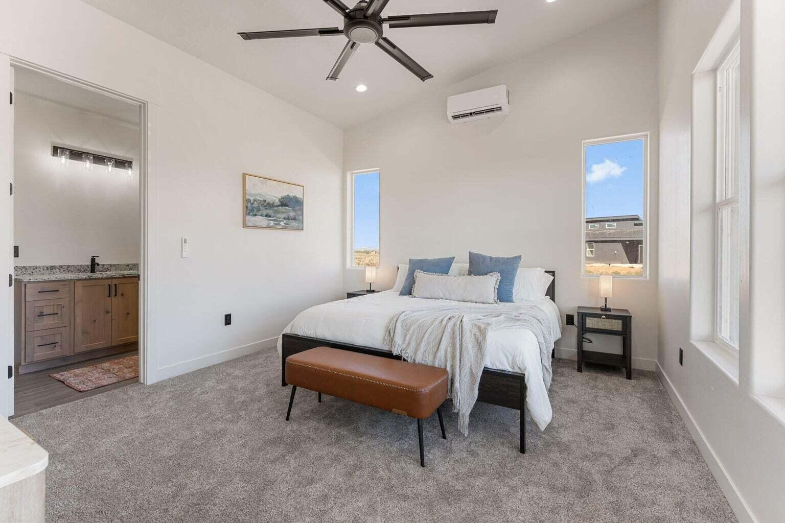 Kanab, Utah, 84741, United States, 5 Bedrooms Bedrooms, ,4 BathroomsBathrooms,Residential,For Sale,2005091