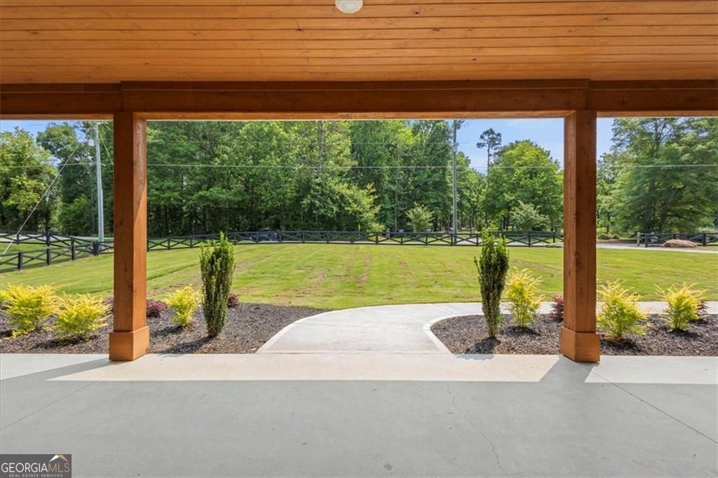 Gainesville, Georgia, 30506, United States, 5 Bedrooms Bedrooms, ,6 BathroomsBathrooms,Residential,For Sale,1908175