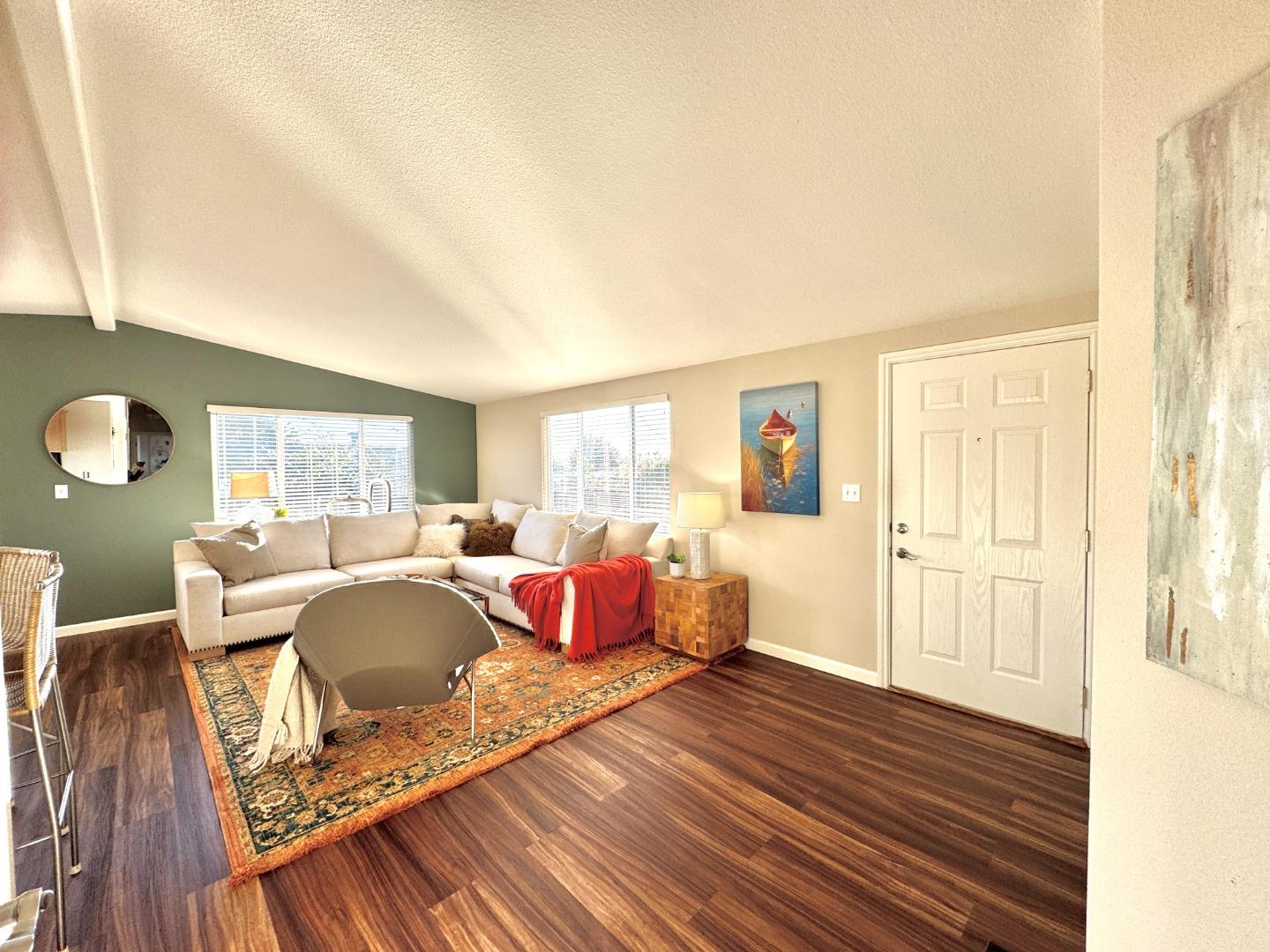 Half Moon Bay, California, 94019, United States, 2 Bedrooms Bedrooms, ,2 BathroomsBathrooms,Residential,For Sale,1997249