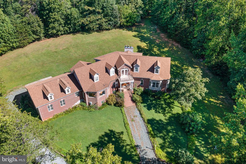 895 Stefaniga Road, Stafford, Virginia, 22556, United States, 4 Bedrooms Bedrooms, ,5 BathroomsBathrooms,Residential,For Sale,895 Stefaniga Road,1641488