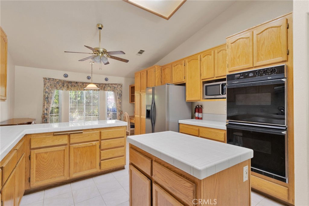 Apple Valley, California, 92308, United States, 5 Bedrooms Bedrooms, ,4 BathroomsBathrooms,Residential,For Sale,1941595