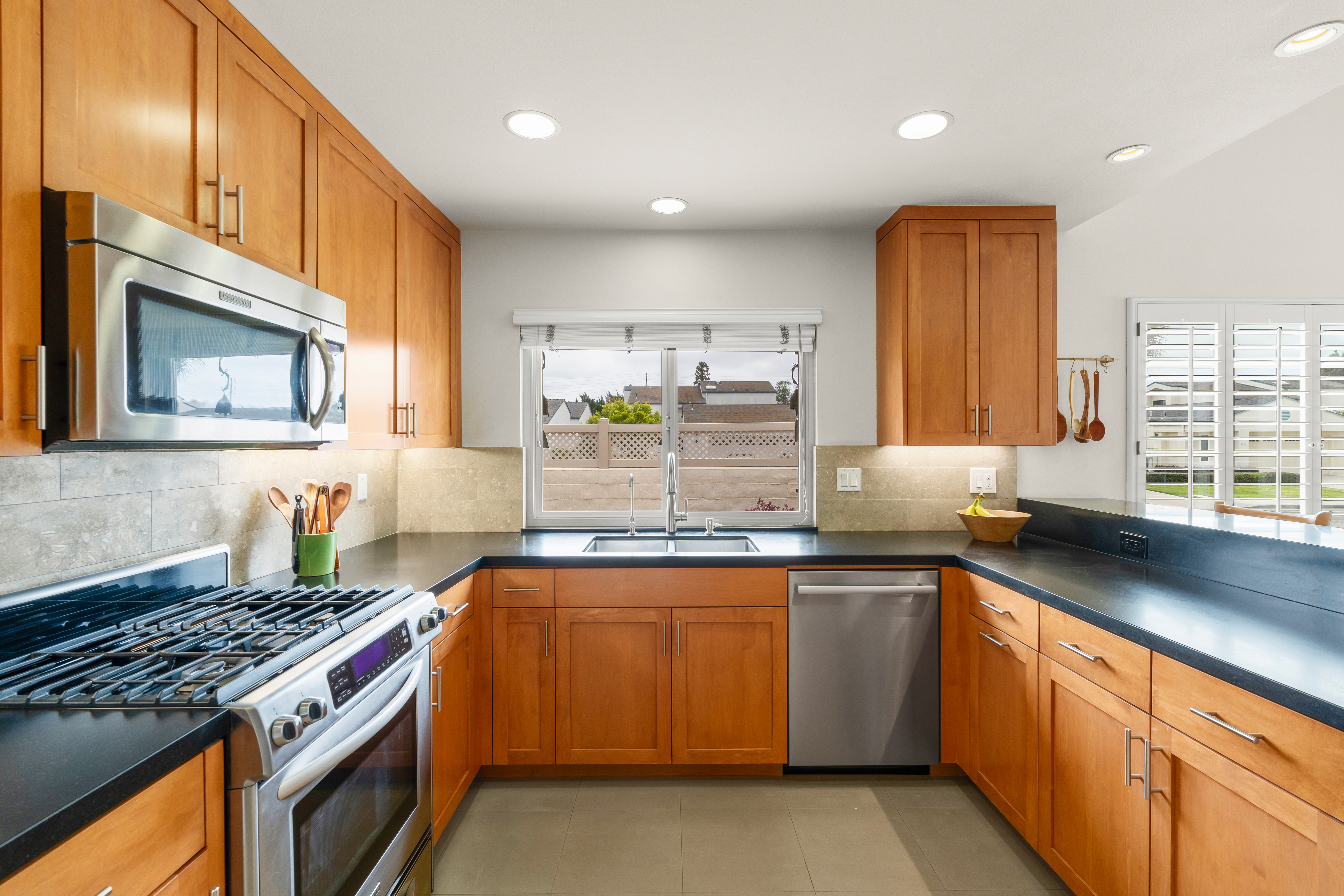  960 Emerald Court, Ventura, CA 93004 - 物件實景