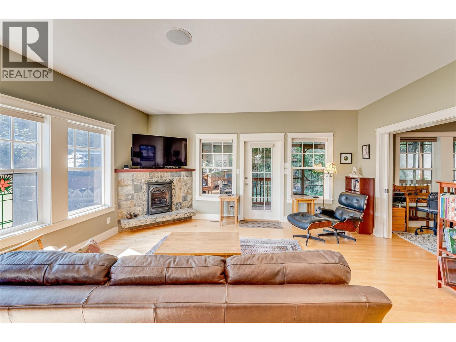 VERNON, British Columbia, V1T 2P9, CA, 5 Bedrooms Bedrooms, ,4 BathroomsBathrooms,Residential,For Sale,1948621