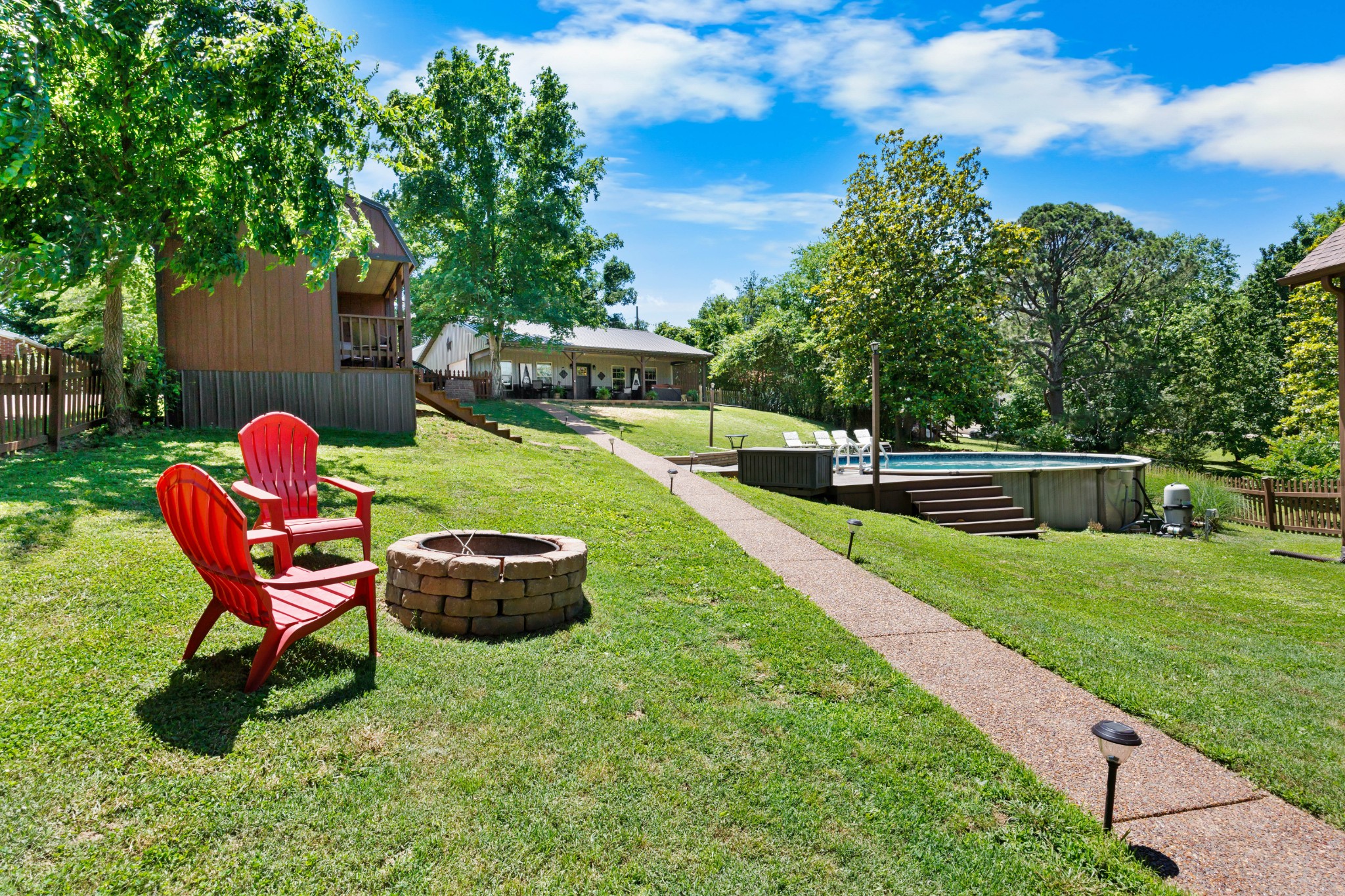 Dover, Tennessee, 37058, United States, 4 Bedrooms Bedrooms, ,3 BathroomsBathrooms,Residential,For Sale,1915564