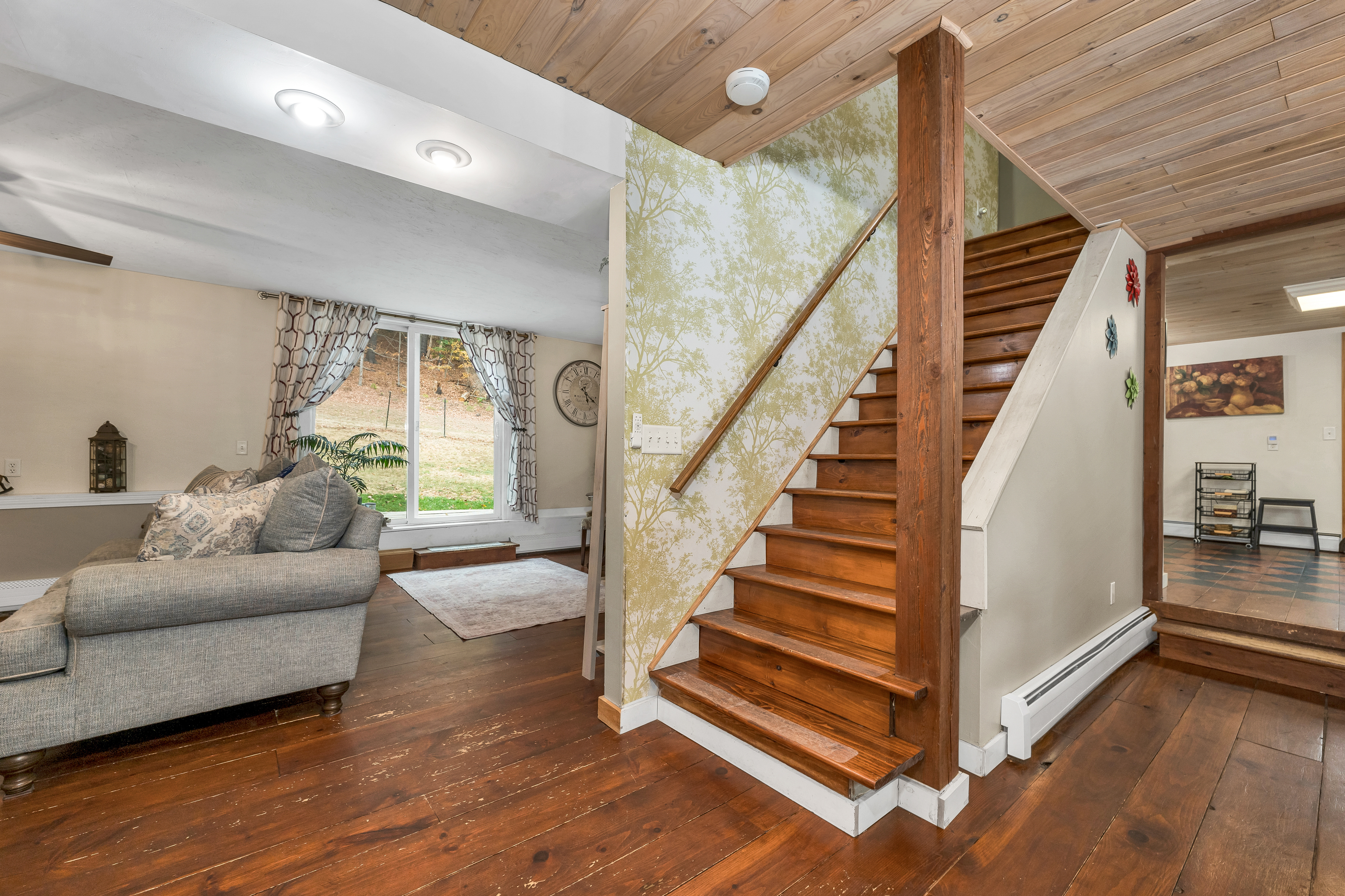 New Hampton, New Hampshire, 03256, United States, 3 Bedrooms Bedrooms, ,2 BathroomsBathrooms,Residential,For Sale,1976392