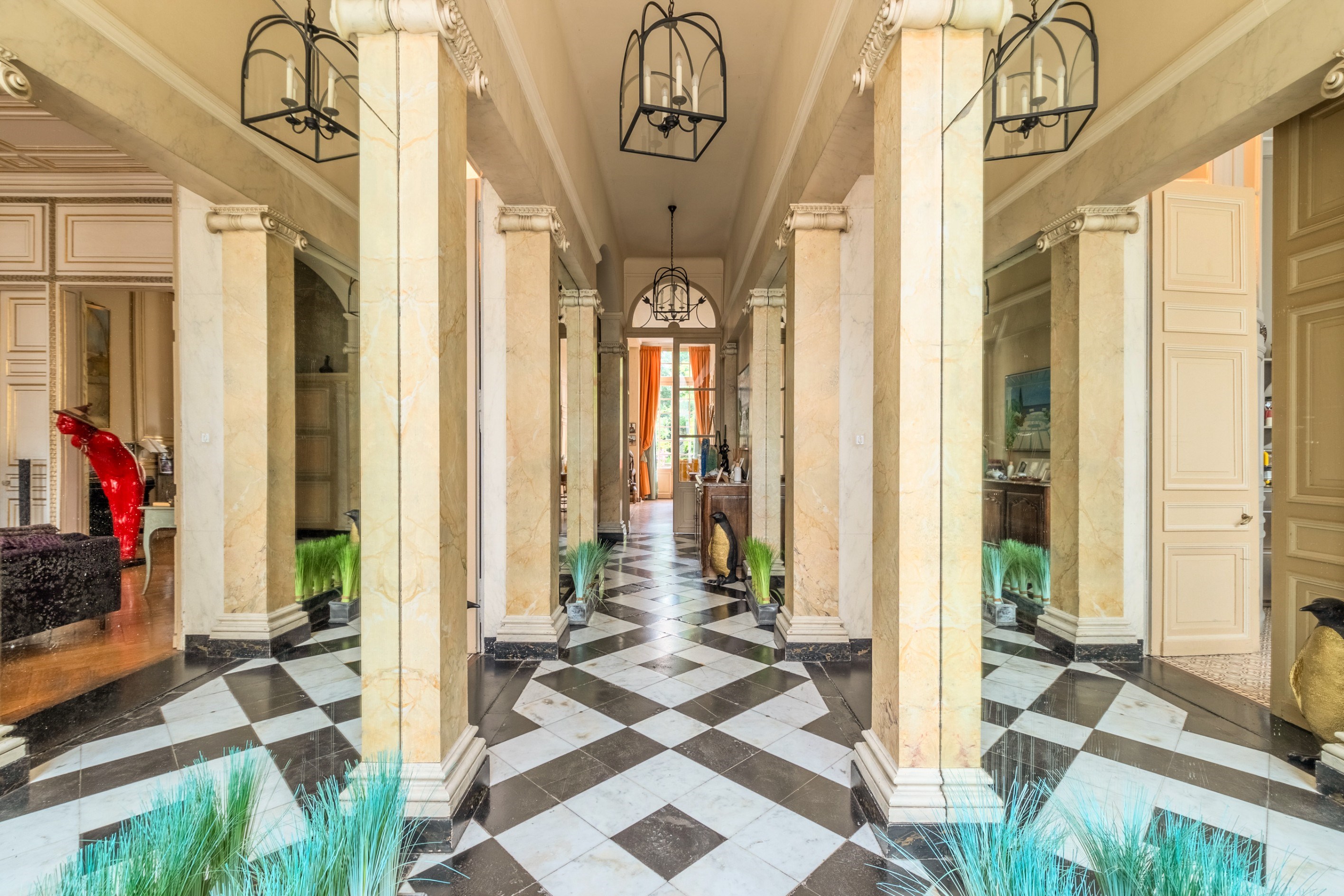  Lille , Vieux Lille , stunning House for sale , 590 sq .7 bedrooms , 721 sq .m … - 物件實景