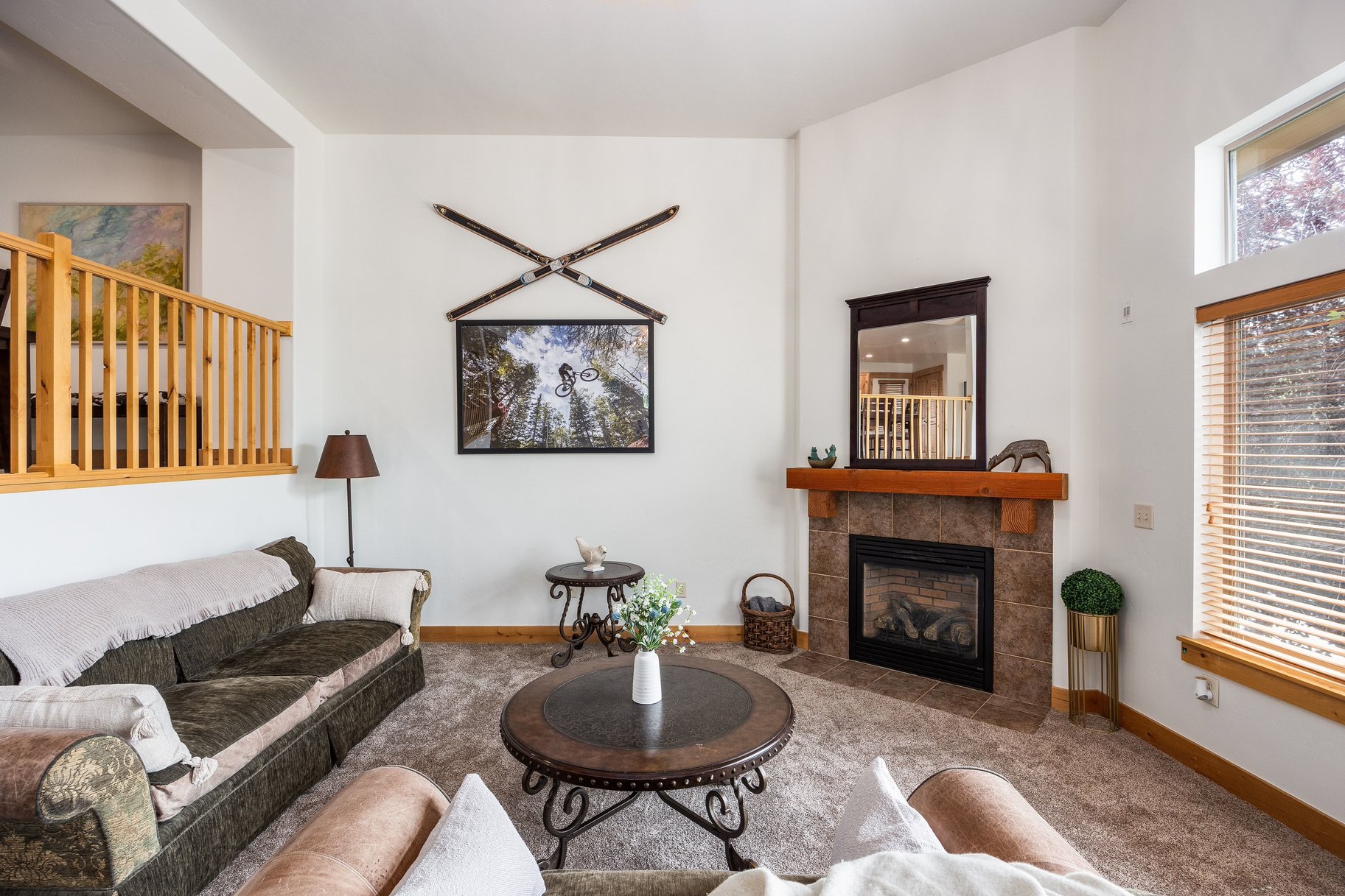  4-bedroom townhome in the Highly Desired Bear Hollow Community - 物件實景