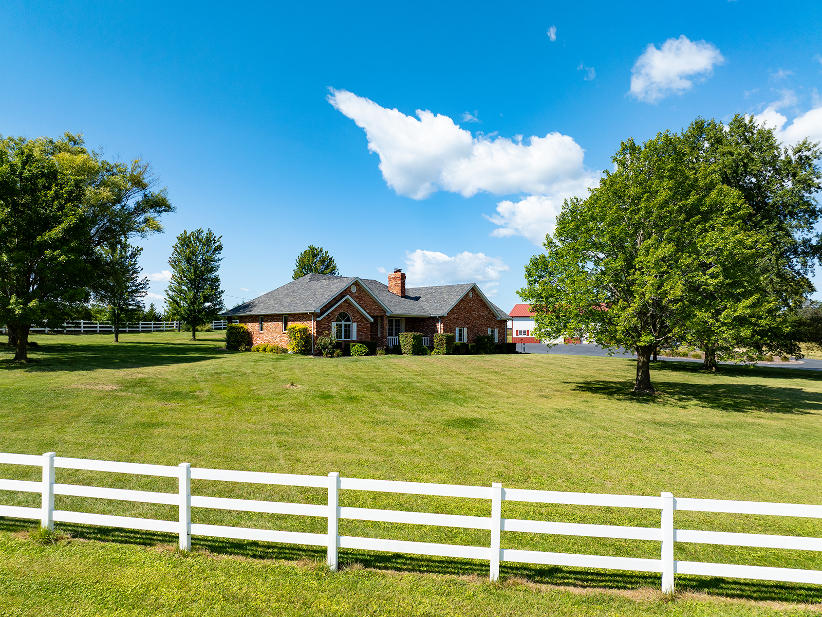 New London, Missouri, 63459, United States, 3 Bedrooms Bedrooms, ,2 BathroomsBathrooms,Residential,For Sale,1942717