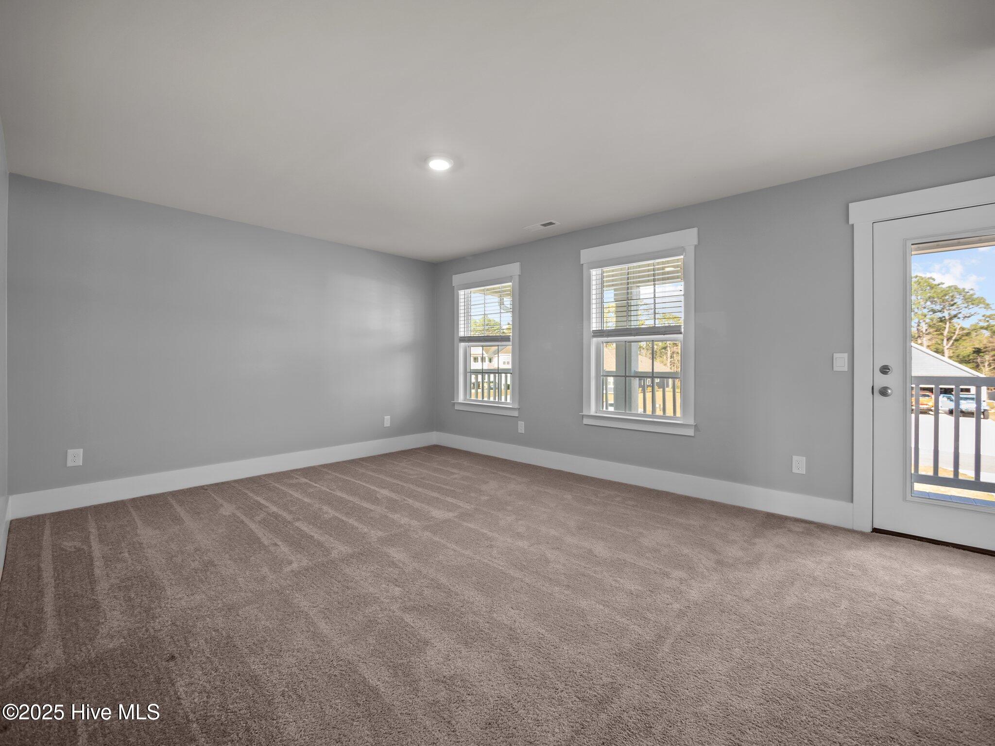 Newport, North Carolina, 28570, United States, 4 Bedrooms Bedrooms, ,3 BathroomsBathrooms,Residential,For Sale,1991180