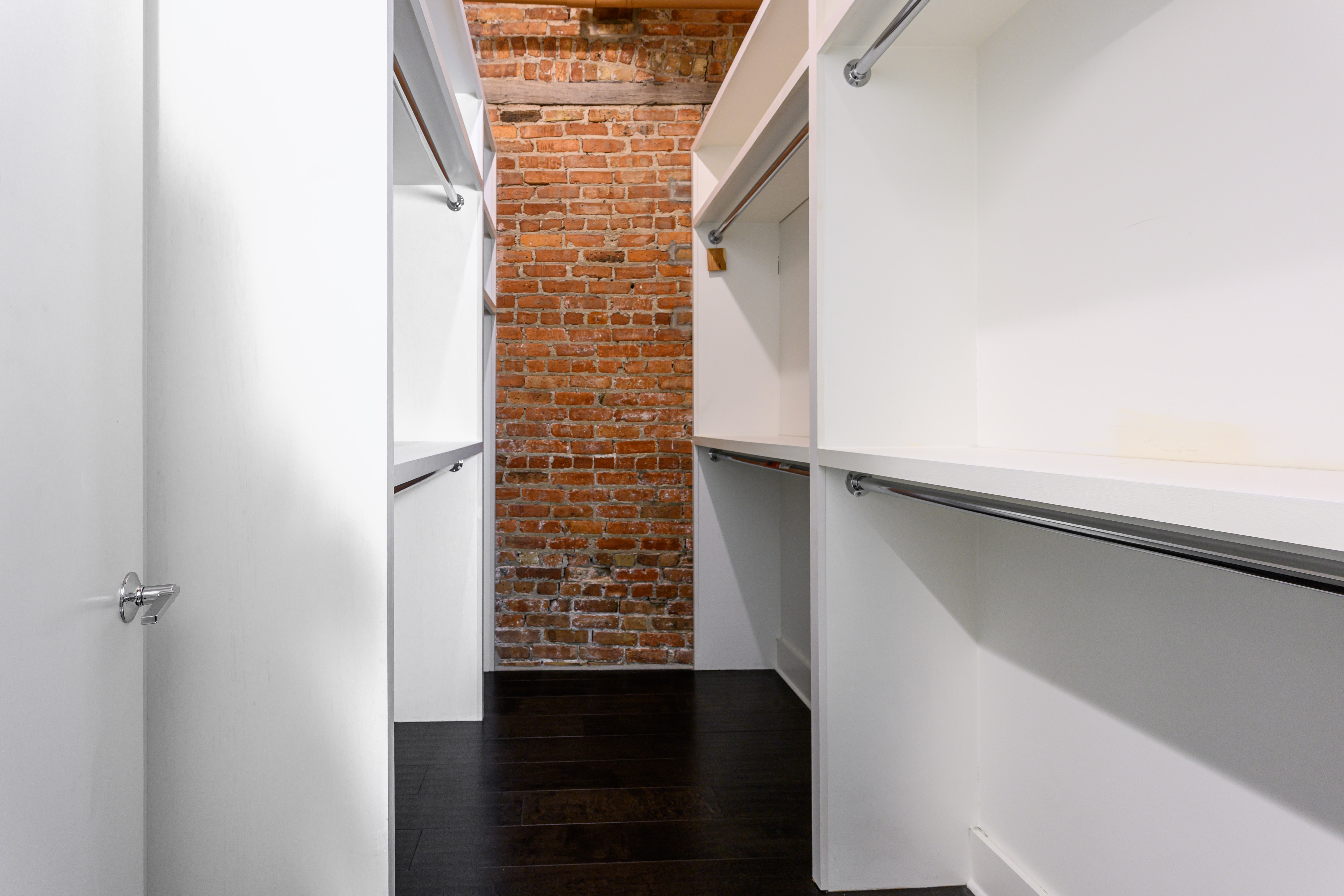  Stunning Mod Corner Loft with Downtown Views - 物件實景
