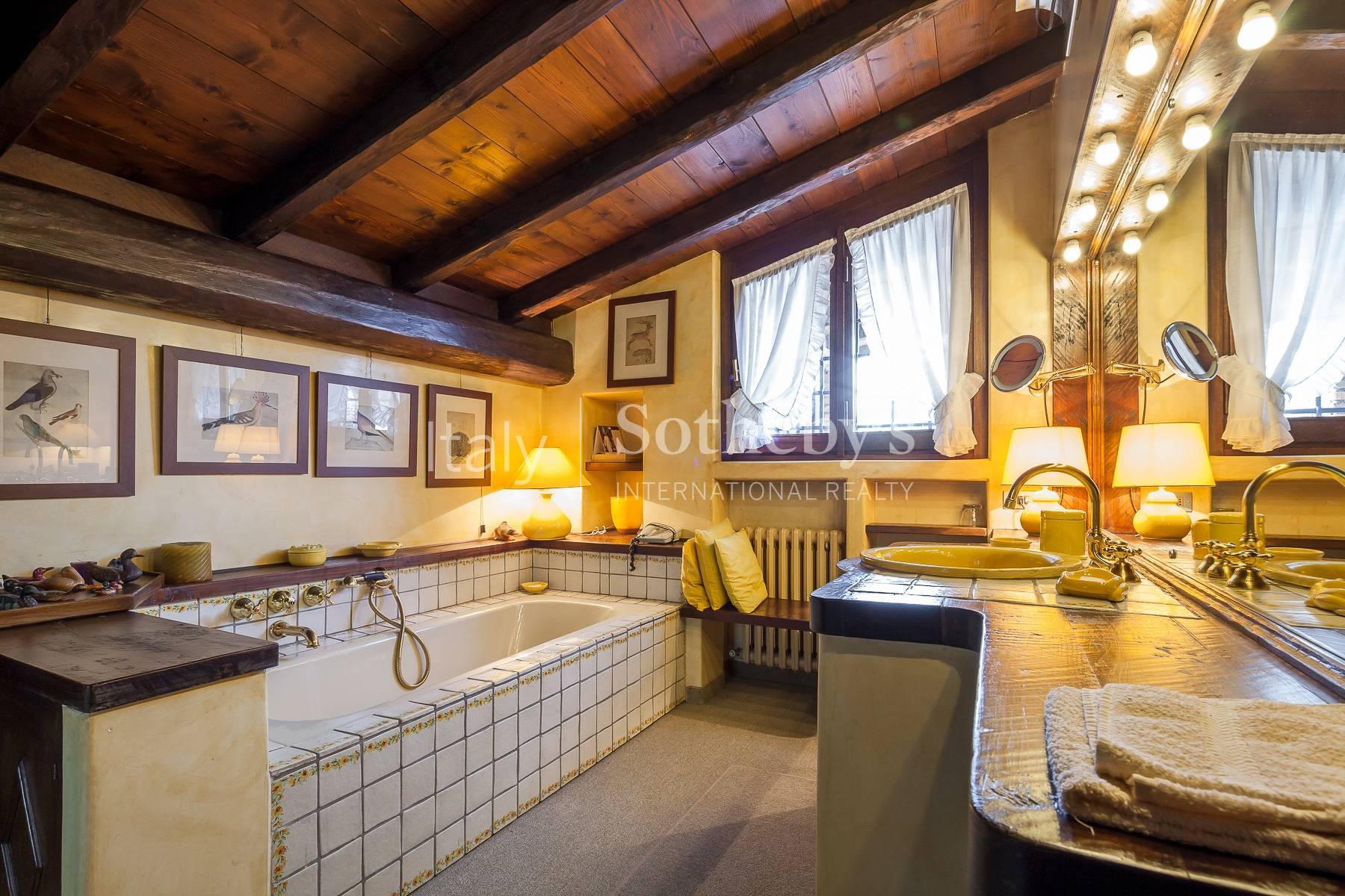  Period Castle with Medieval Tower between Milan and Bergamo - 物件實景