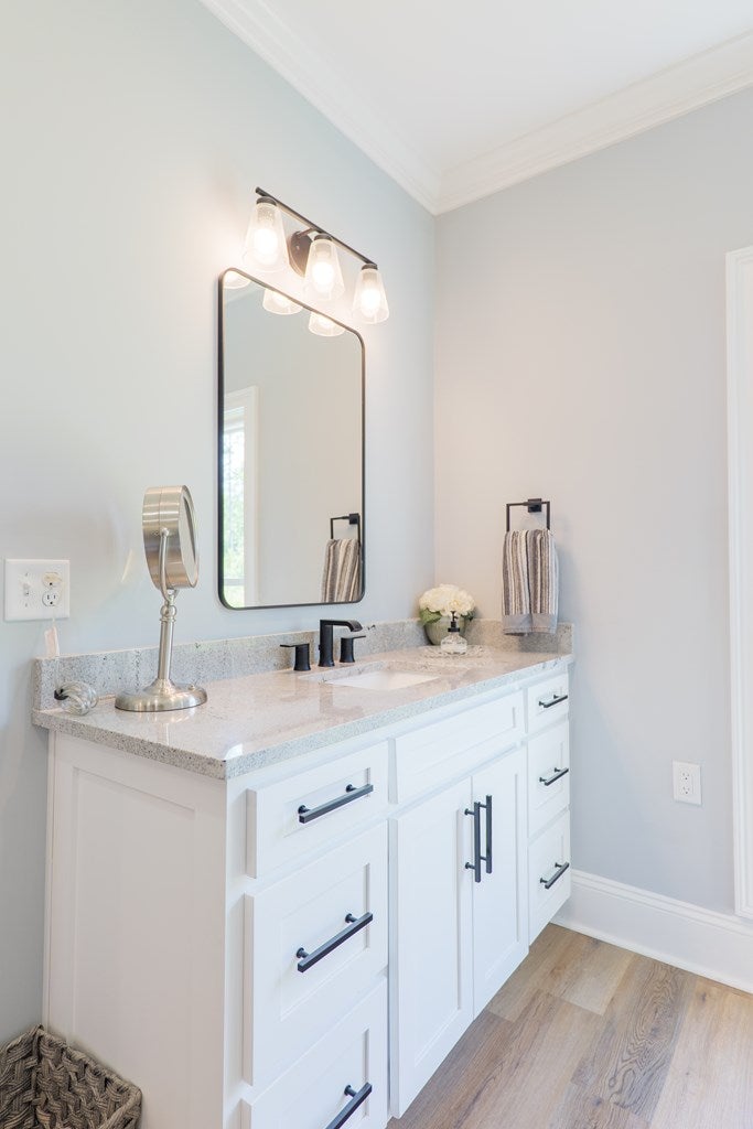 Valdosta, Georgia, 31601, United States, 4 Bedrooms Bedrooms, ,5 BathroomsBathrooms,Residential,For Sale,1991156