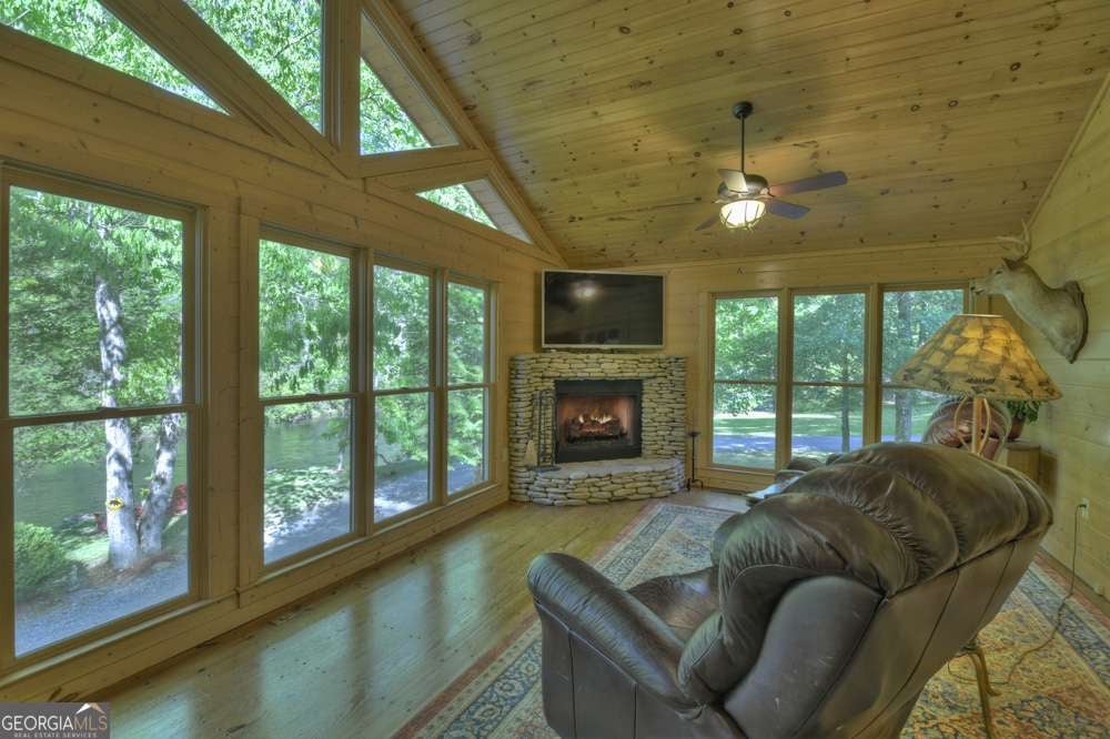 Blue Ridge, Georgia, 30513, United States, 4 Bedrooms Bedrooms, ,3 BathroomsBathrooms,Residential,For Sale,1858936