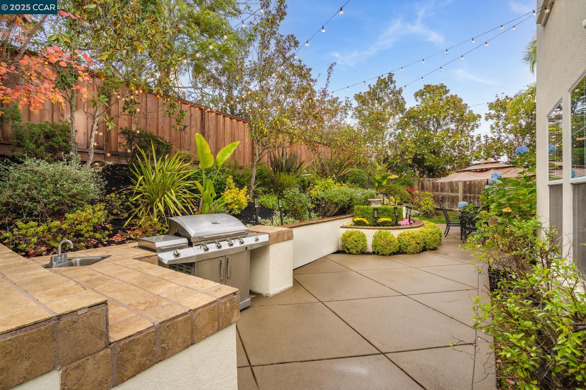 San Ramon, California, 94582, United States, 4 Bedrooms Bedrooms, ,3 BathroomsBathrooms,Residential,For Sale,1988285