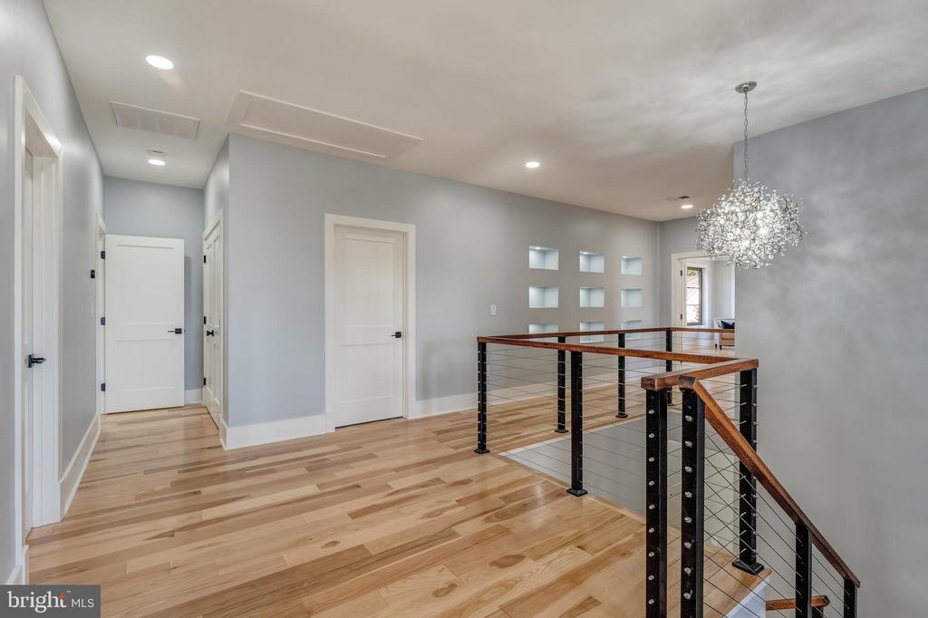 Herndon, Virginia, 20170, United States, 6 Bedrooms Bedrooms, ,6 BathroomsBathrooms,Residential,For Sale,1941281