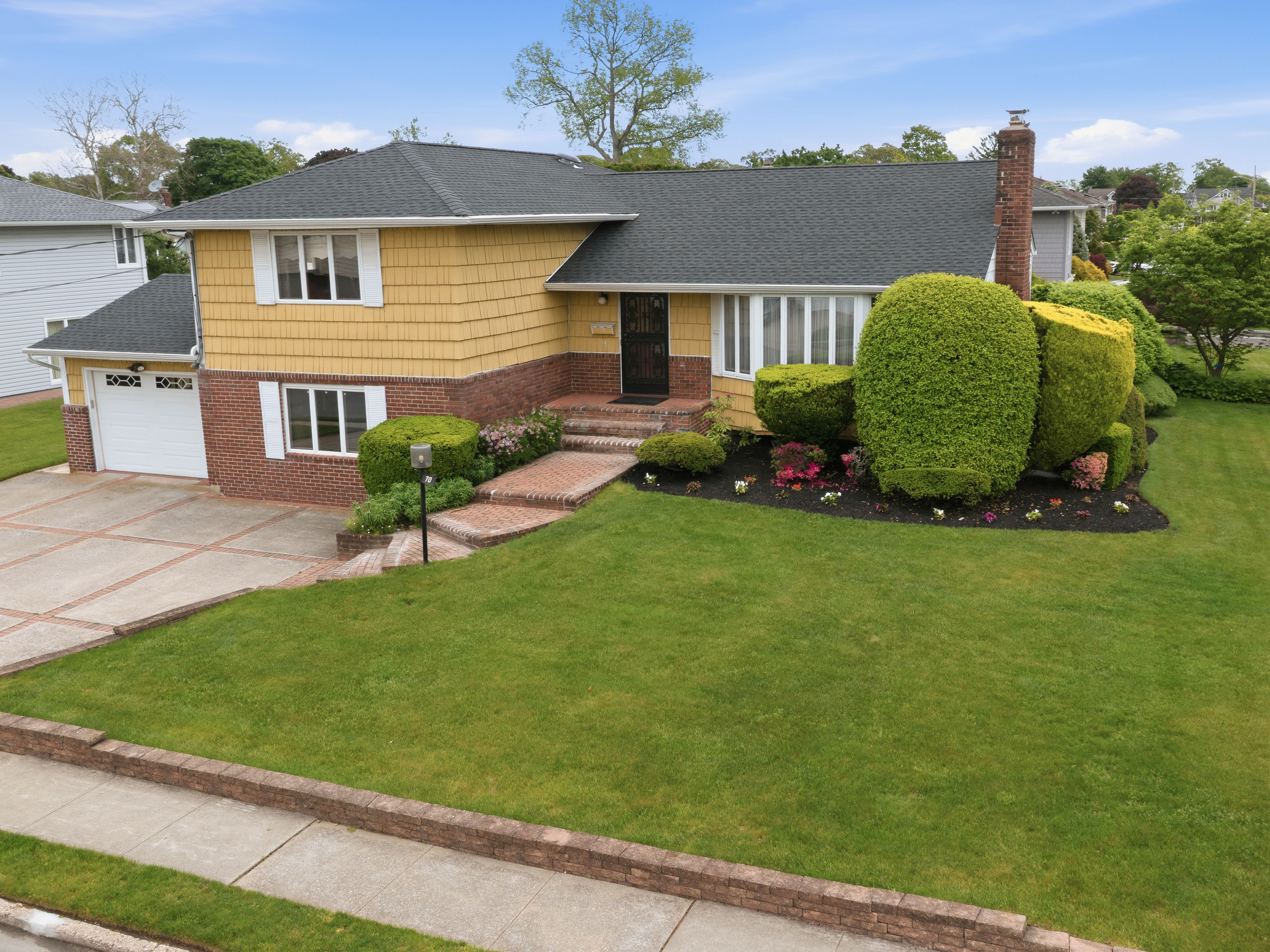  70 Polo Road, Massapequa, NY 11758 - 物件實景
