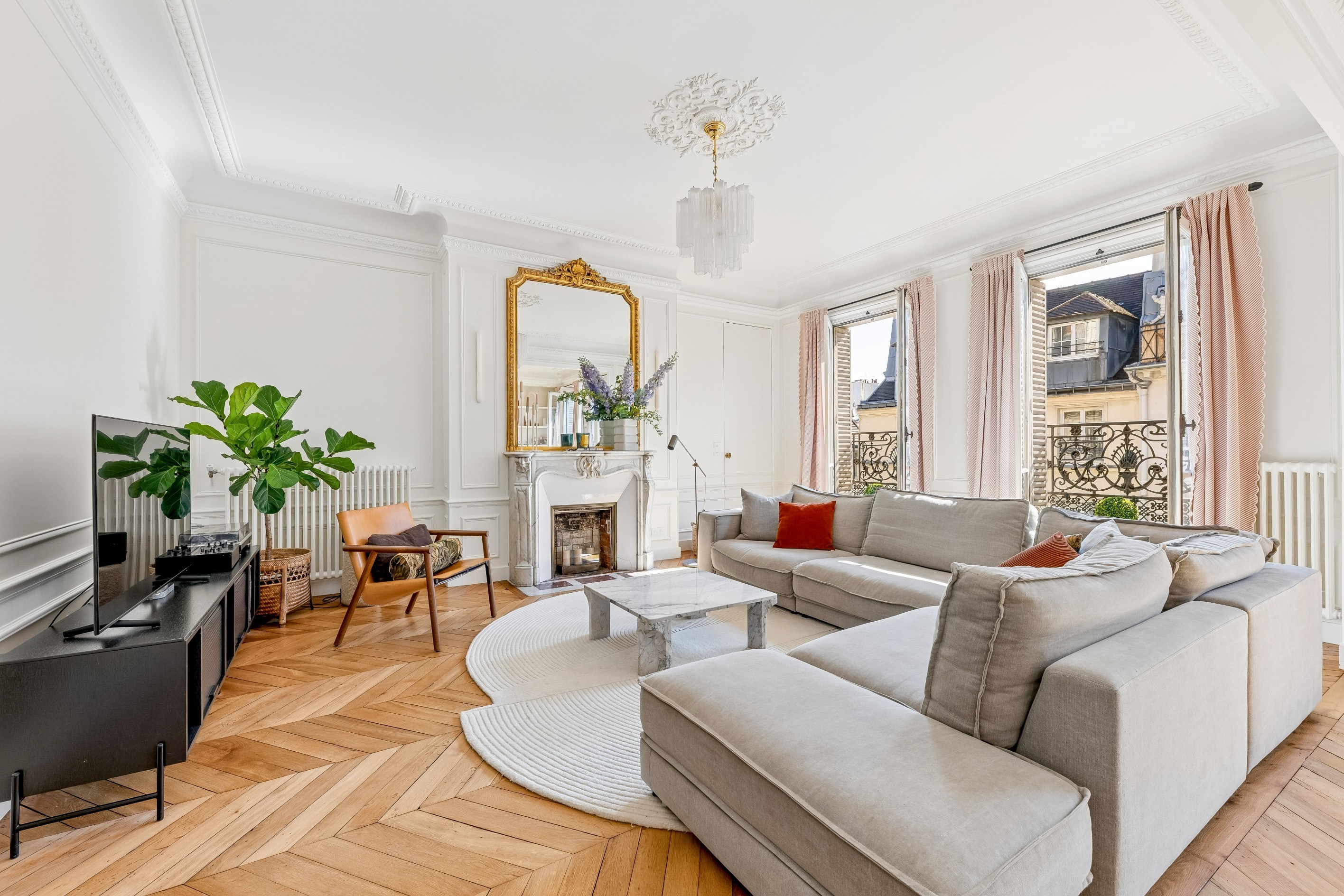  Paris 3rd District – Stunning Fully Renovated Dual-Aspect Family Apartment of 1… - 物件實景