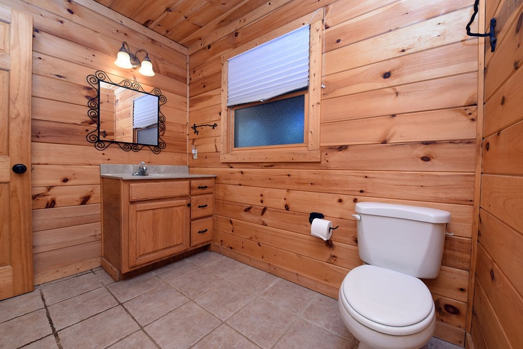 Suches, Georgia, 30572, United States, 3 Bedrooms Bedrooms, ,3 BathroomsBathrooms,Residential,For Sale,1877290