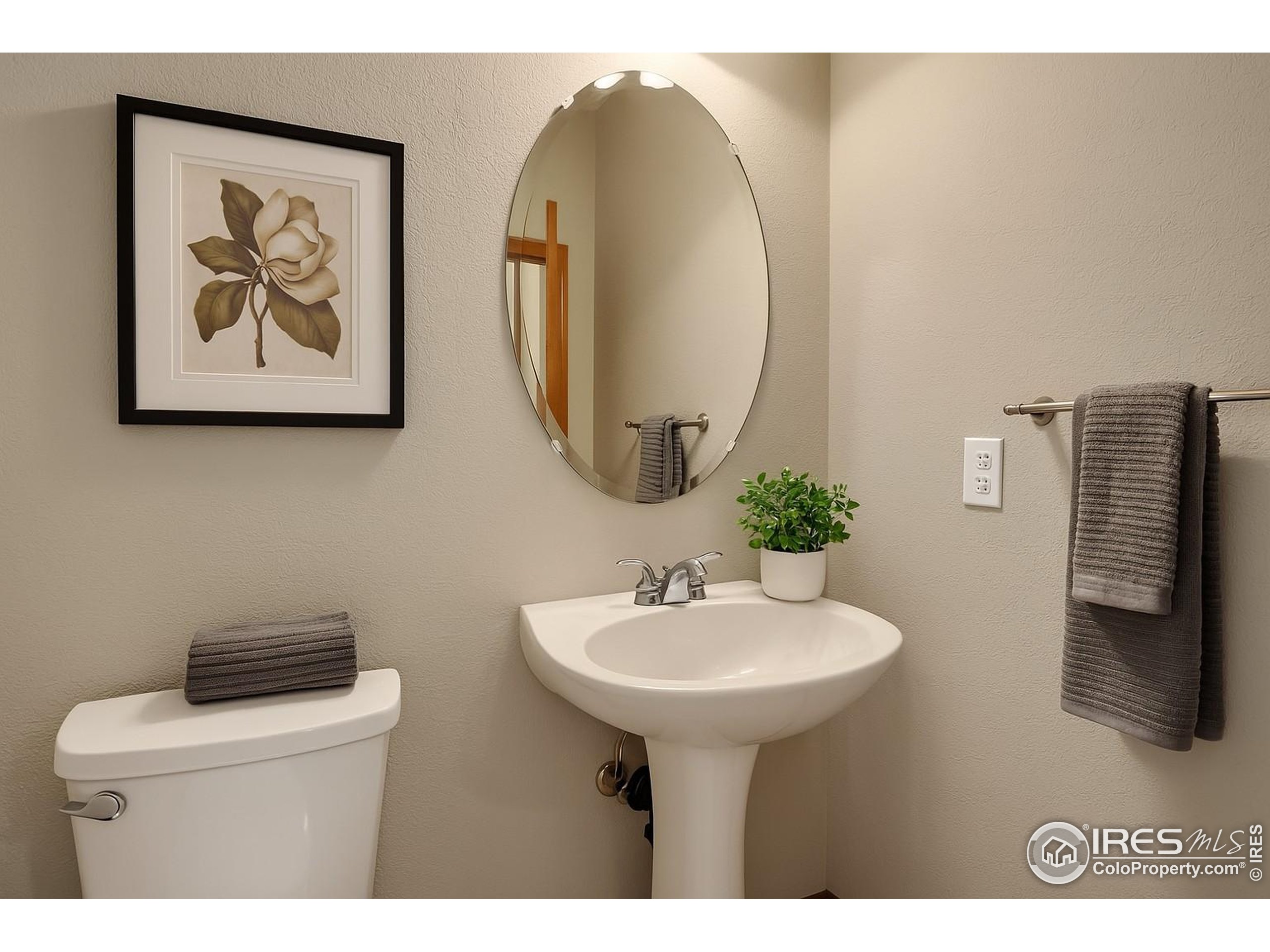 Erie, Colorado, 80516, United States, 5 Bedrooms Bedrooms, ,5 BathroomsBathrooms,Residential,For Sale,1906892