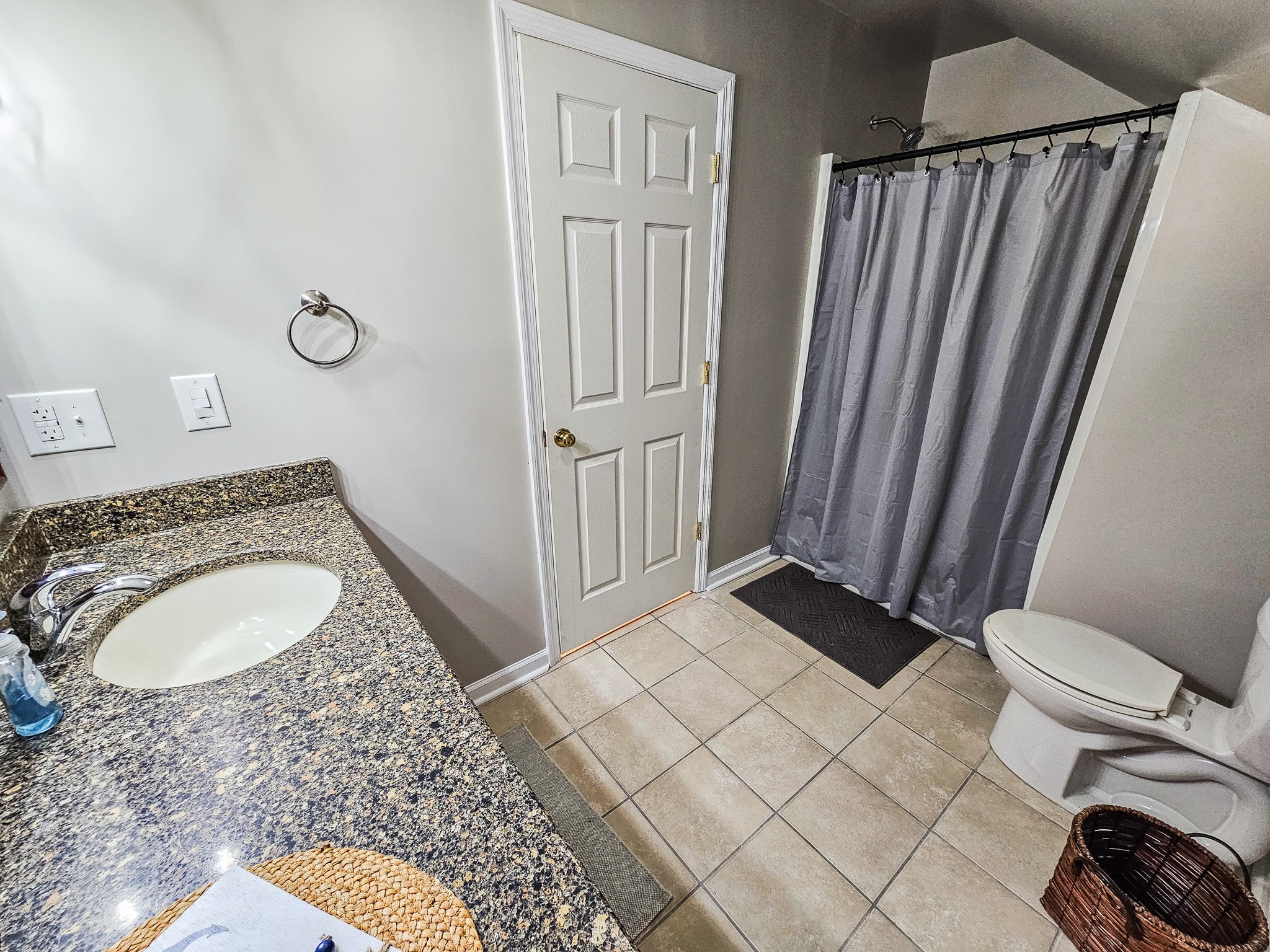 Tullahoma, Tennessee, 37388, United States, 3 Bedrooms Bedrooms, ,4 BathroomsBathrooms,Residential,For Sale,1794204