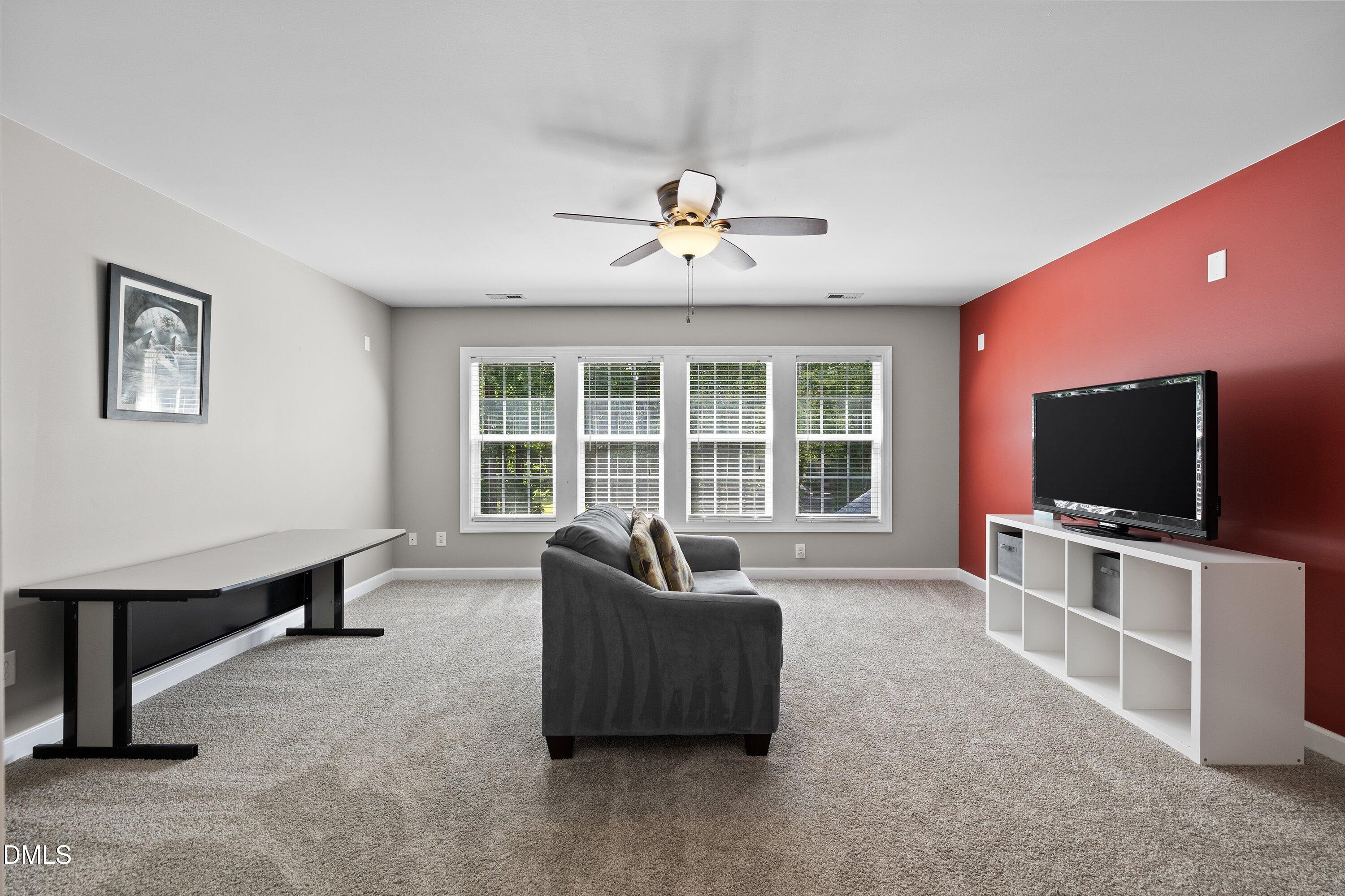 Apex, North Carolina, 27502, United States, 5 Bedrooms Bedrooms, ,4 BathroomsBathrooms,Residential,For Sale,1947083