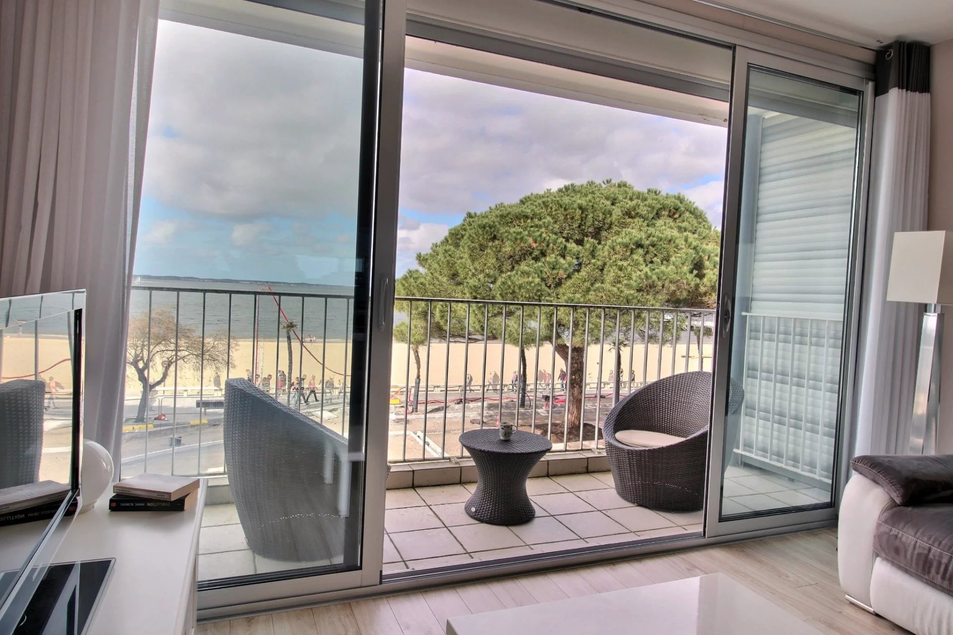 Arcachon, New Aquitaine, 33120, FR, 1 Bedroom Bedrooms, ,2 BathroomsBathrooms,Residential,For Sale,1491637