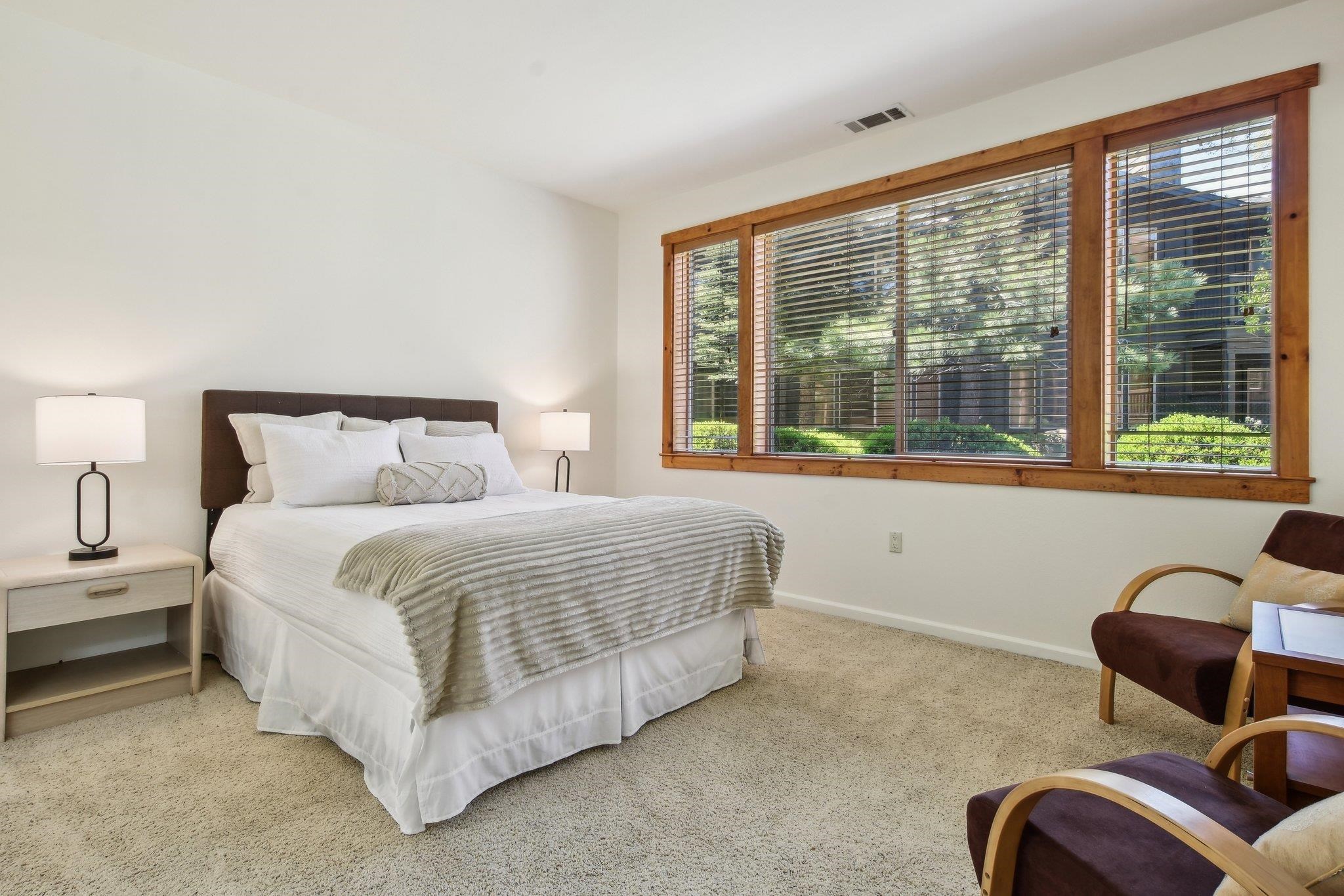 Truckee, California, 96161, United States, 2 Bedrooms Bedrooms, ,2 BathroomsBathrooms,Residential,For Sale,1838183