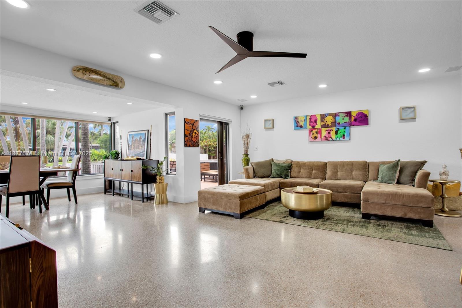 Wilton Manors, Florida, 33334, United States, 3 Bedrooms Bedrooms, ,3 BathroomsBathrooms,Residential,For Sale,1947052