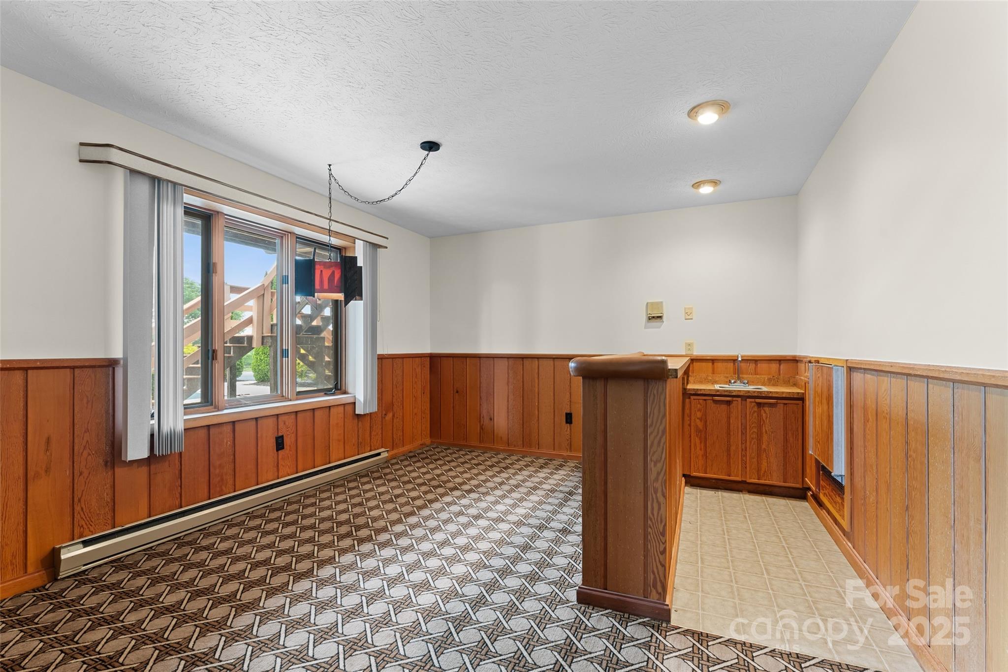 Asheville, North Carolina, 28806, United States, 4 Bedrooms Bedrooms, ,7 BathroomsBathrooms,Residential,For Sale,2001190