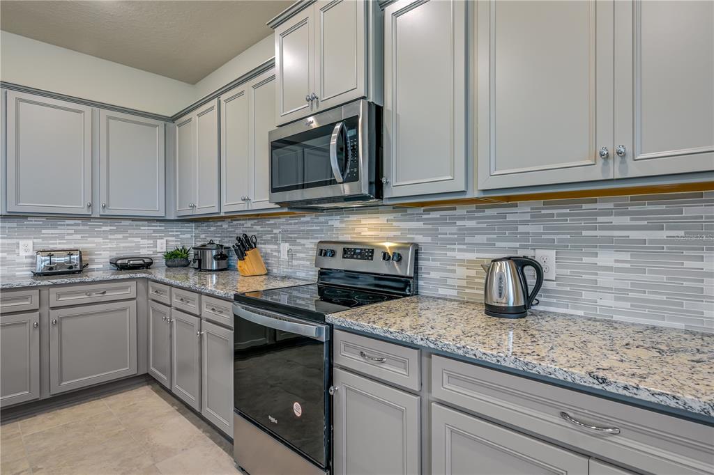 Davenport, Florida, 33897, United States, 9 Bedrooms Bedrooms, ,8 BathroomsBathrooms,Residential,For Sale,1964682