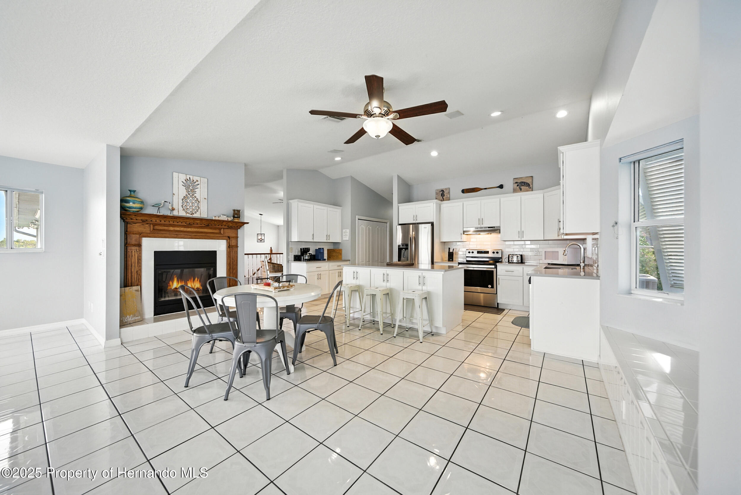 Crystal River, Florida, 34429, United States, 4 Bedrooms Bedrooms, ,3 BathroomsBathrooms,Residential,For Sale,1976078