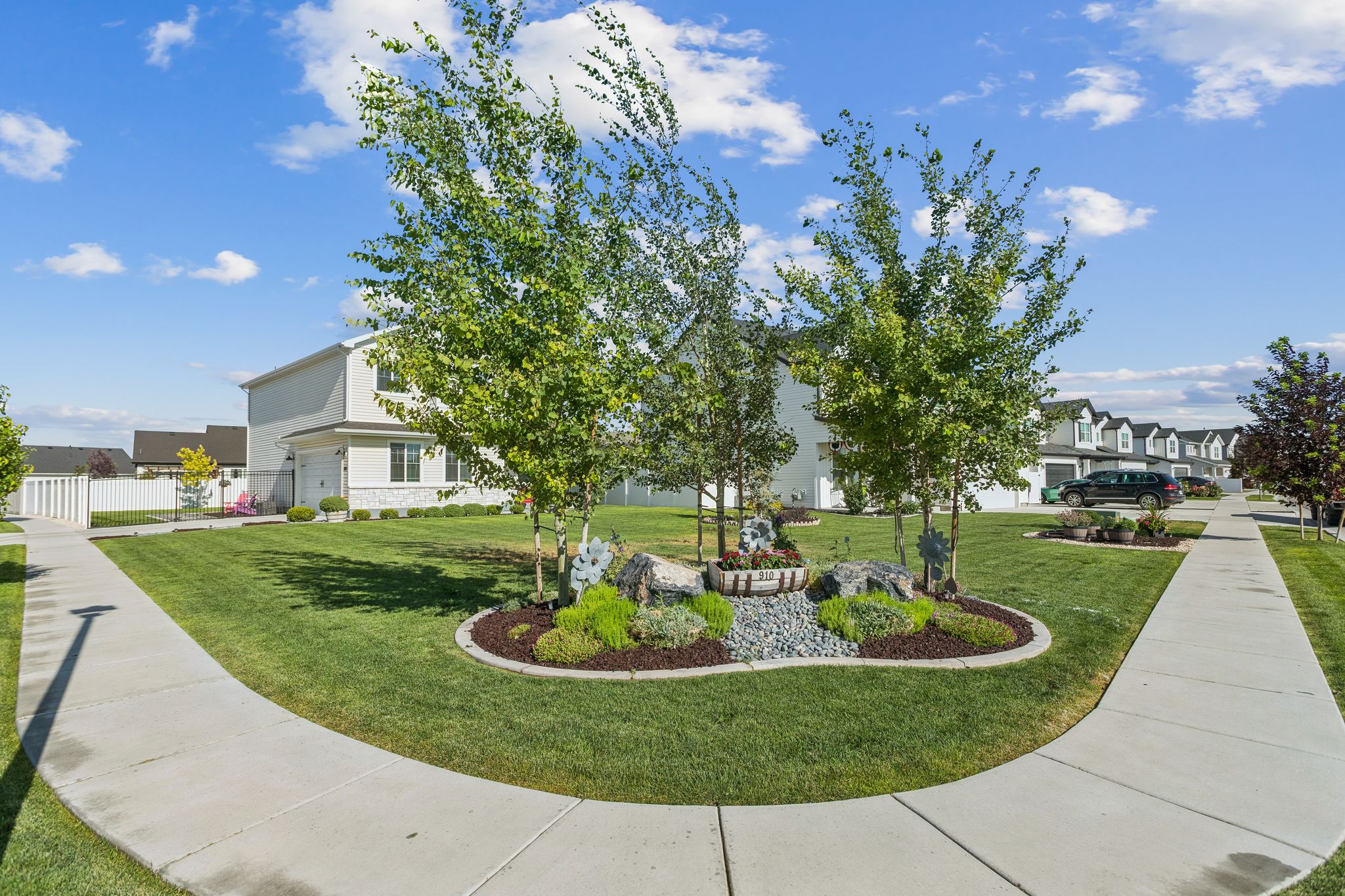 Tremonton, Utah, 84337, United States, 3 Bedrooms Bedrooms, ,3 BathroomsBathrooms,Residential,For Sale,1890035