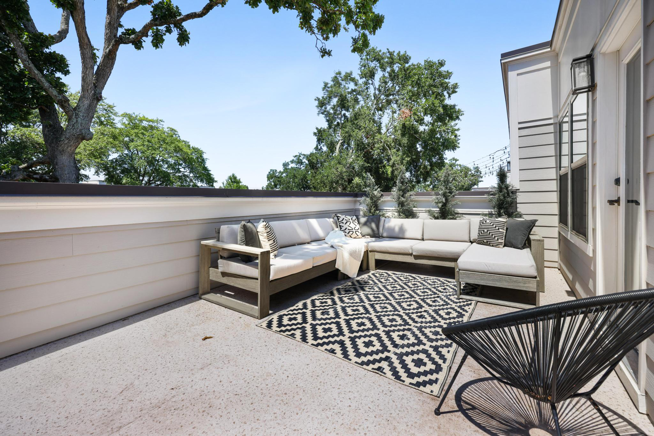  Meticulously Maintained Three Bedroom Townhome in Atlanta